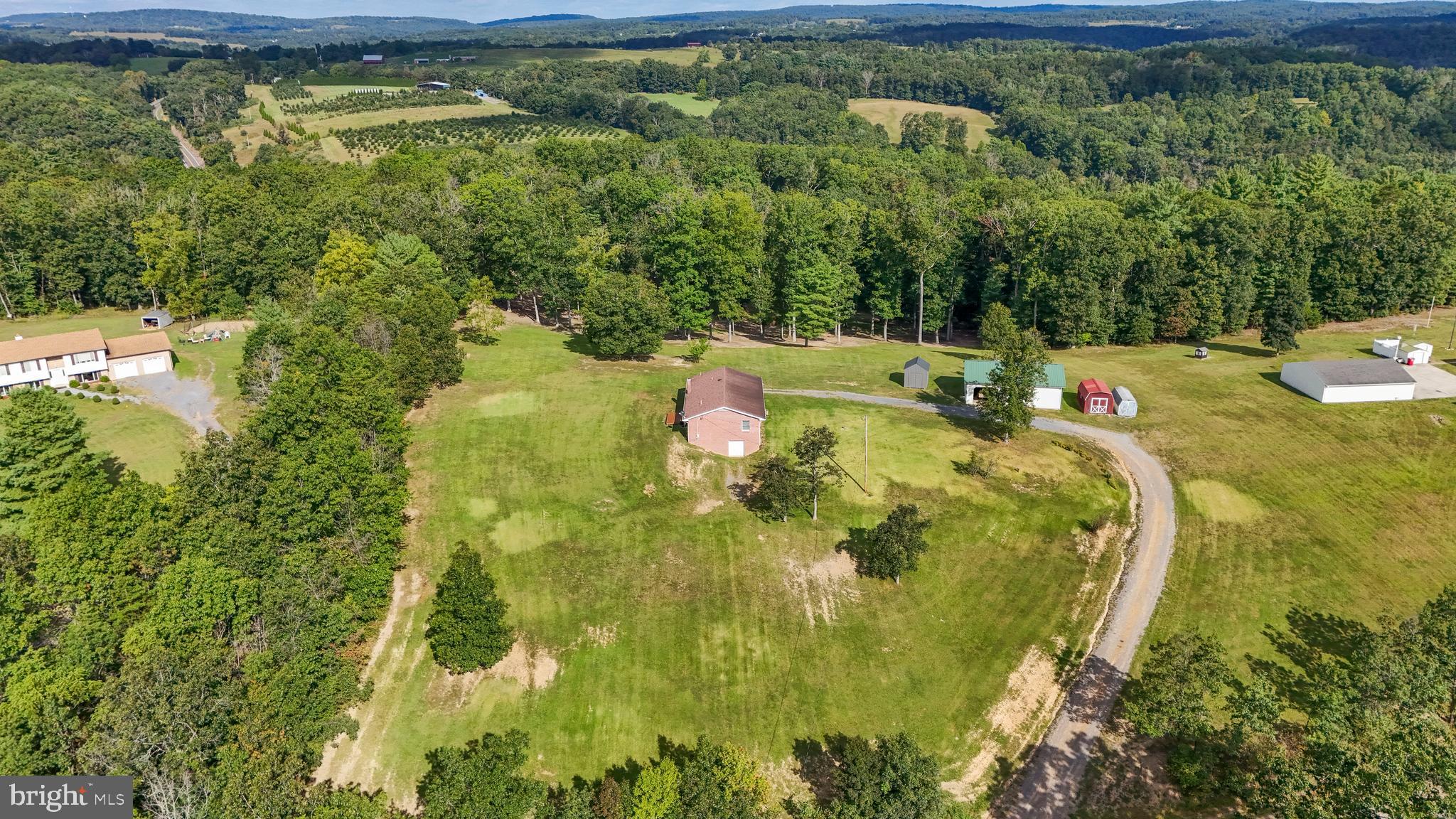 REBEL HILL - Residential