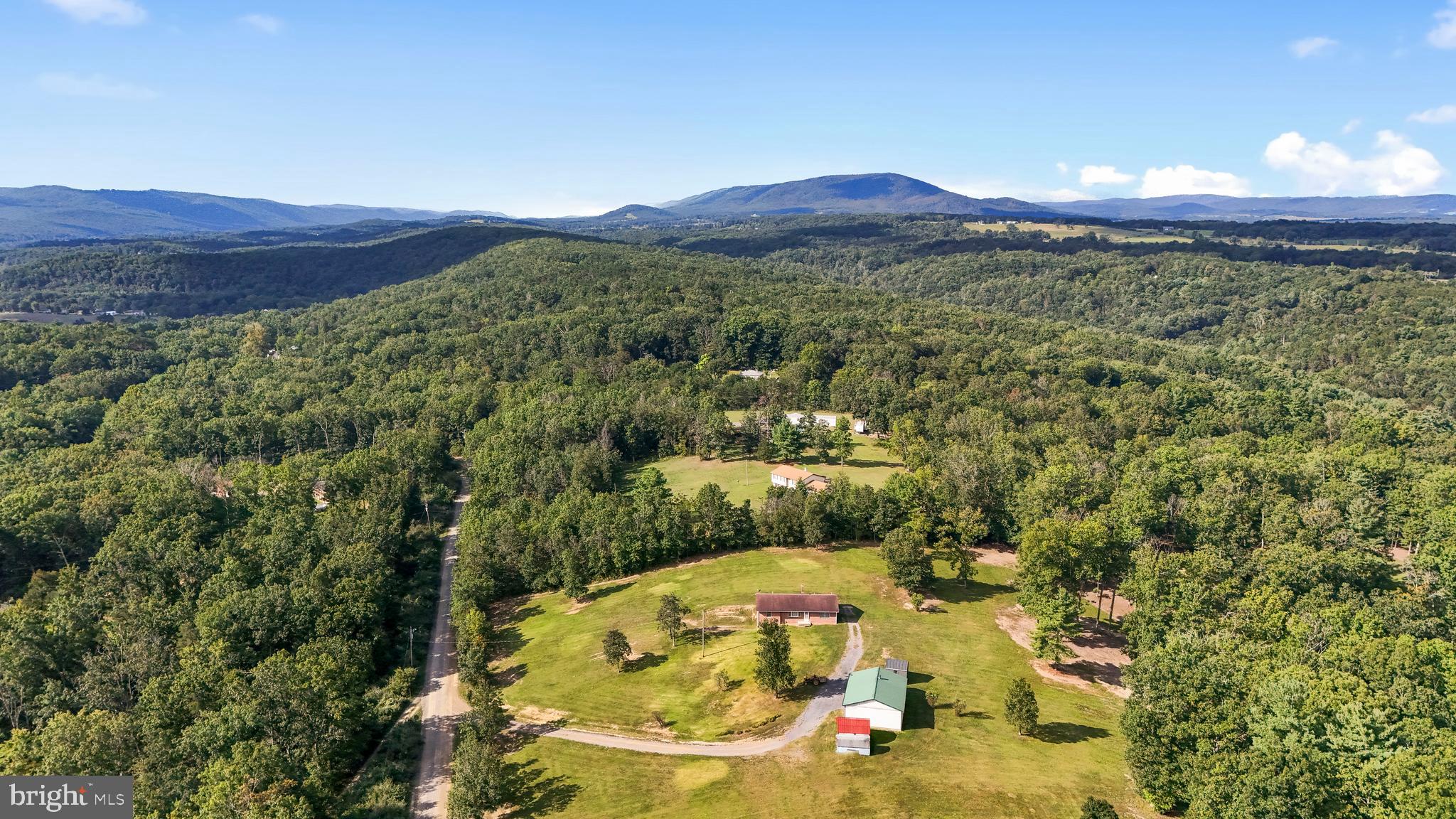 REBEL HILL - Residential