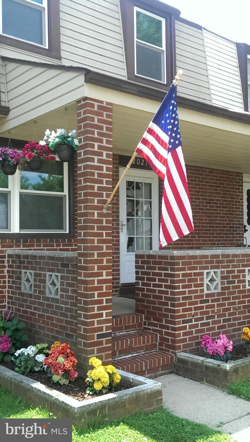 EASTFIELD - Residential