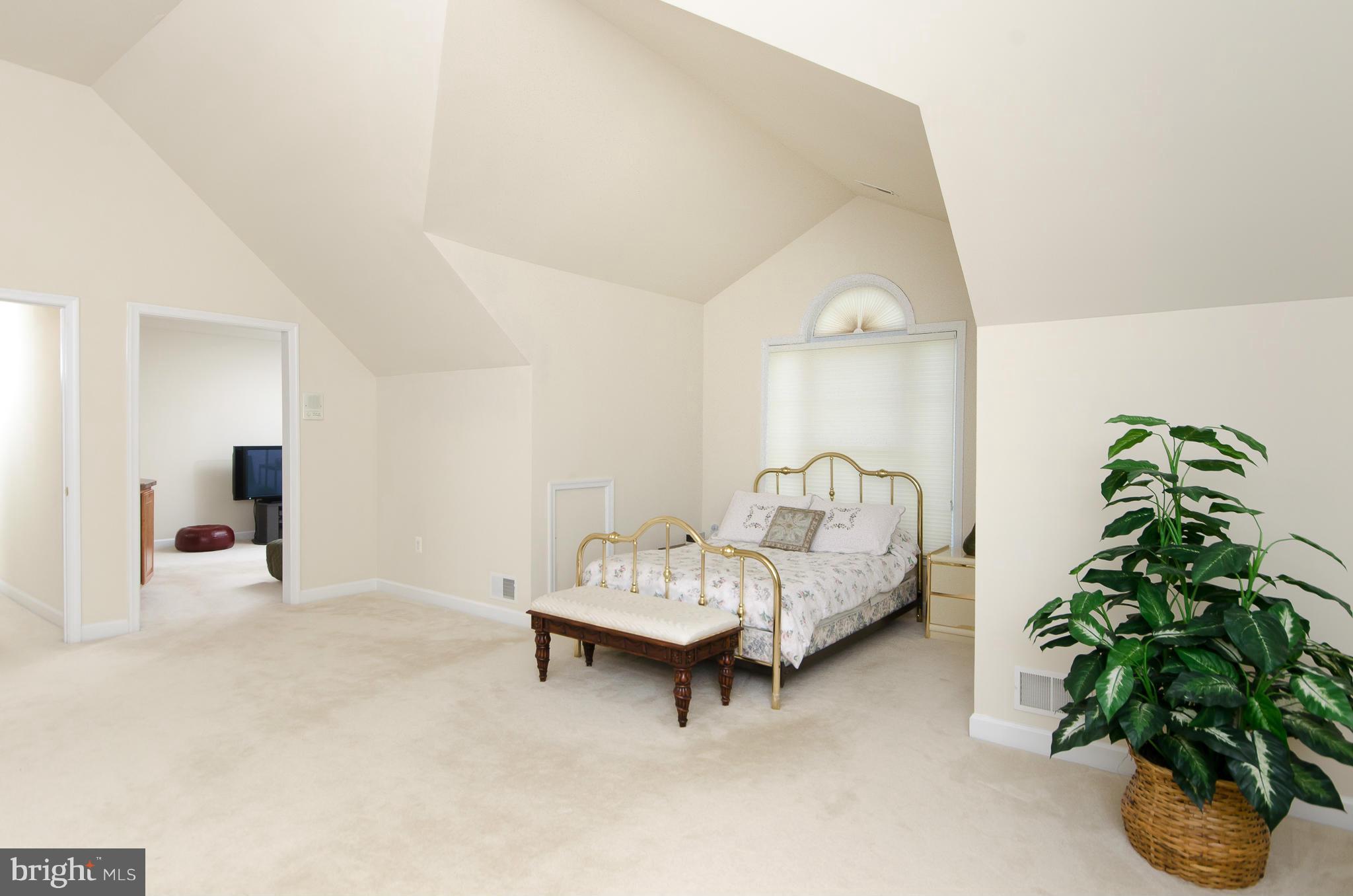 CLIFTON - Residential