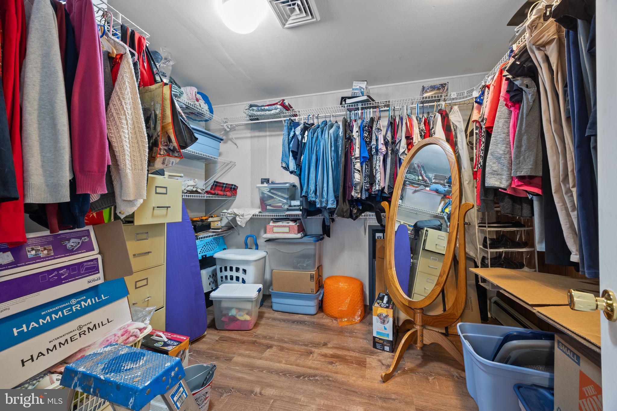 FARMBROOK - Residential