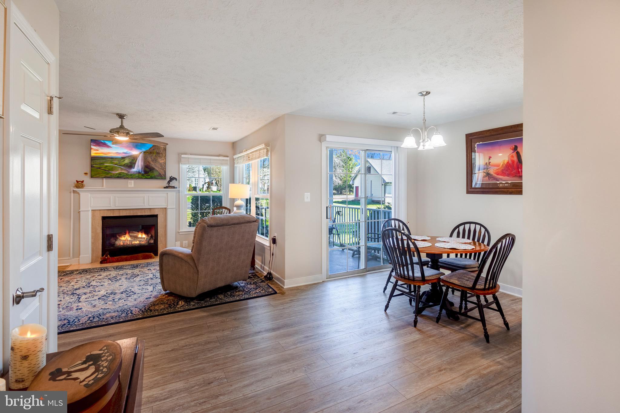 SUMMERLAKE - Residential