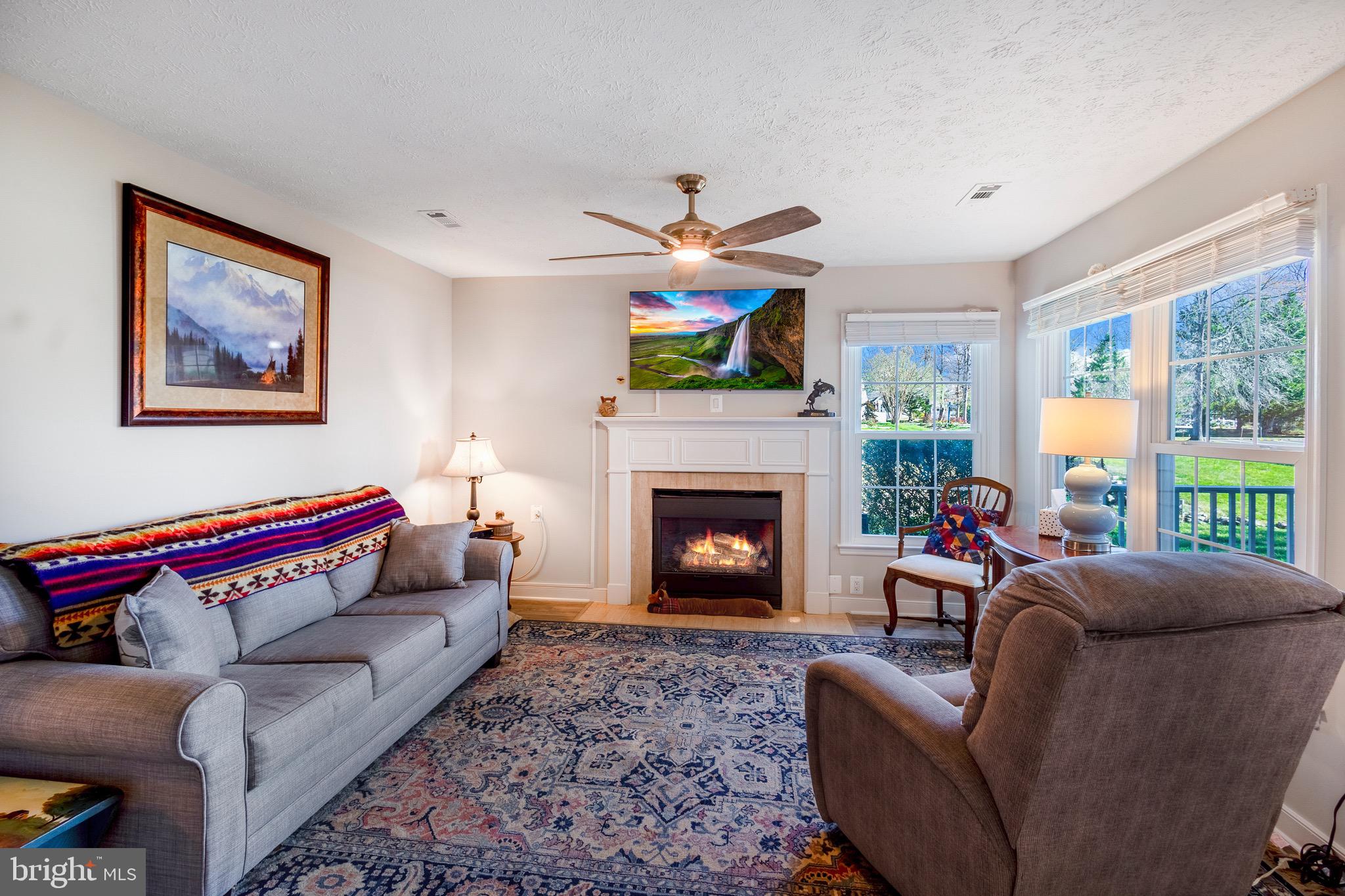 SUMMERLAKE - Residential