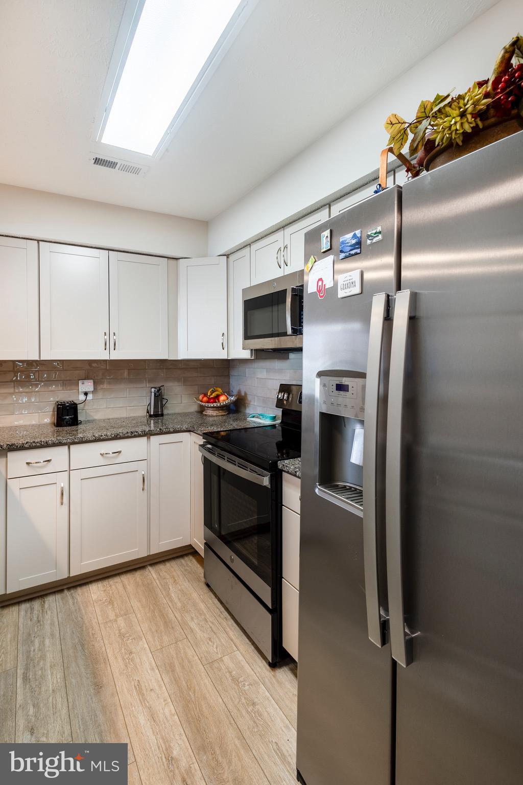 SUMMERLAKE - Residential