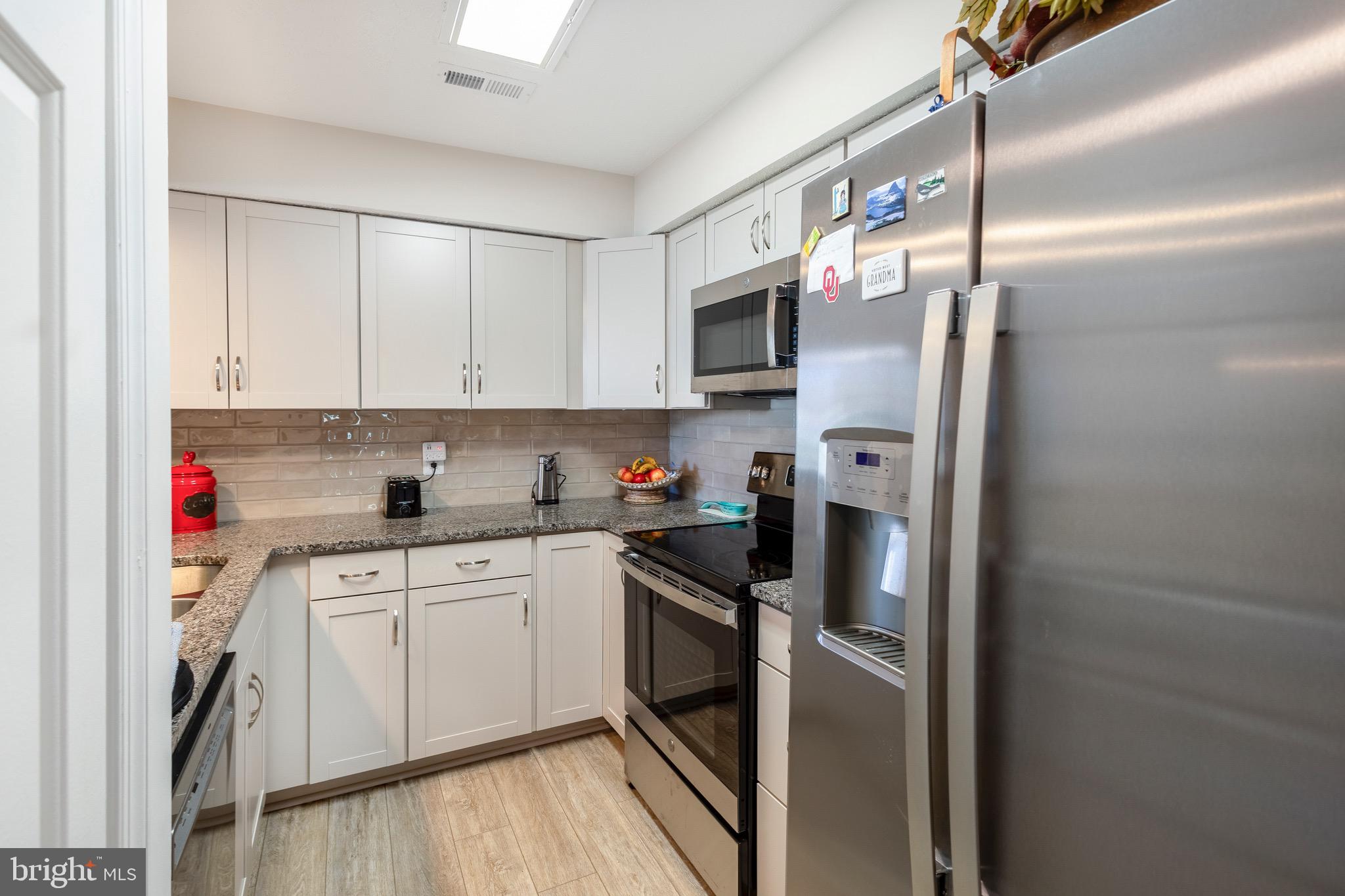 SUMMERLAKE - Residential