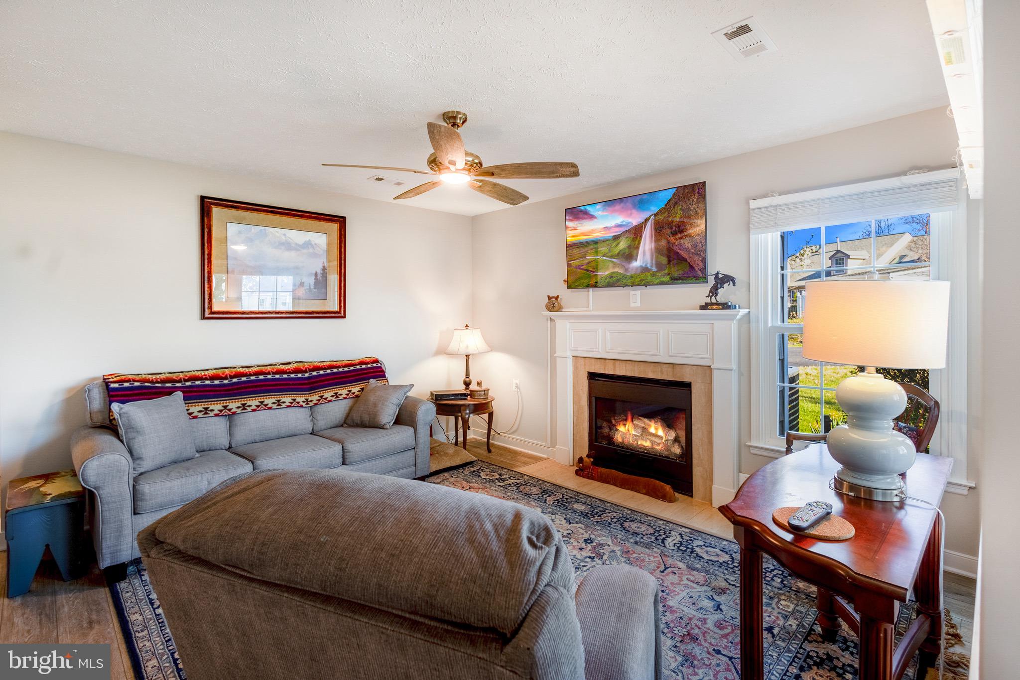 SUMMERLAKE - Residential