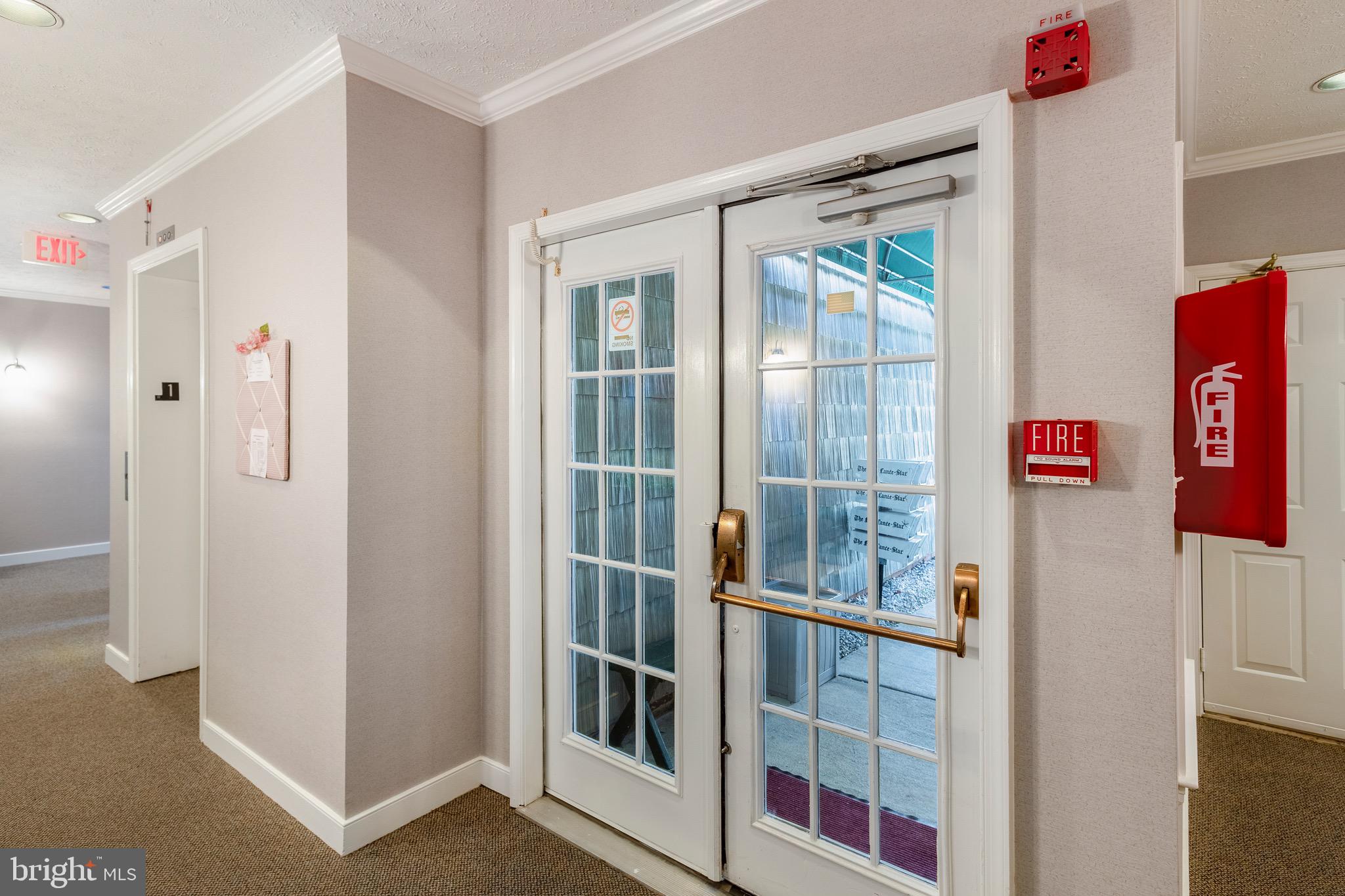 SUMMERLAKE - Residential