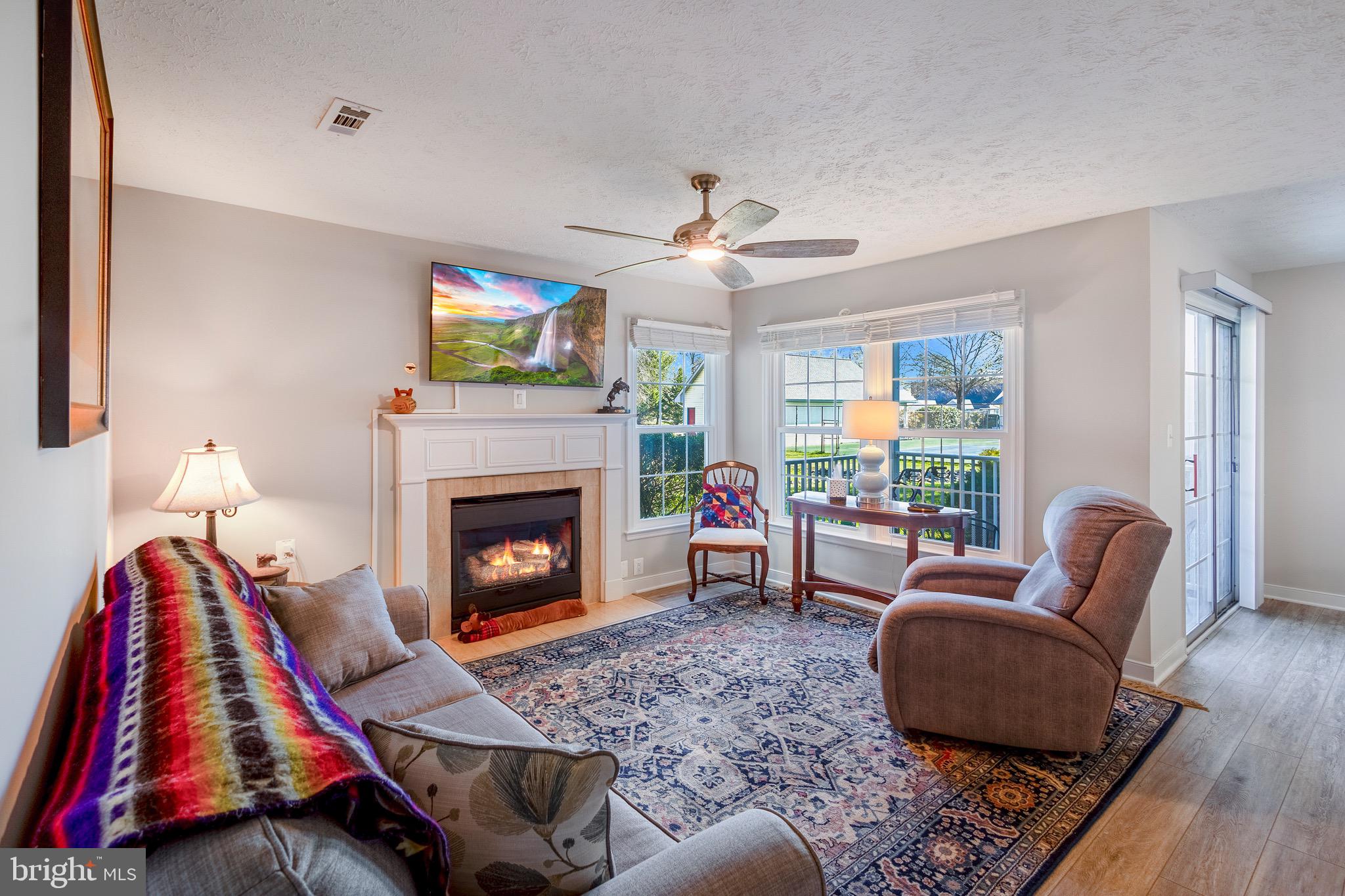 SUMMERLAKE - Residential