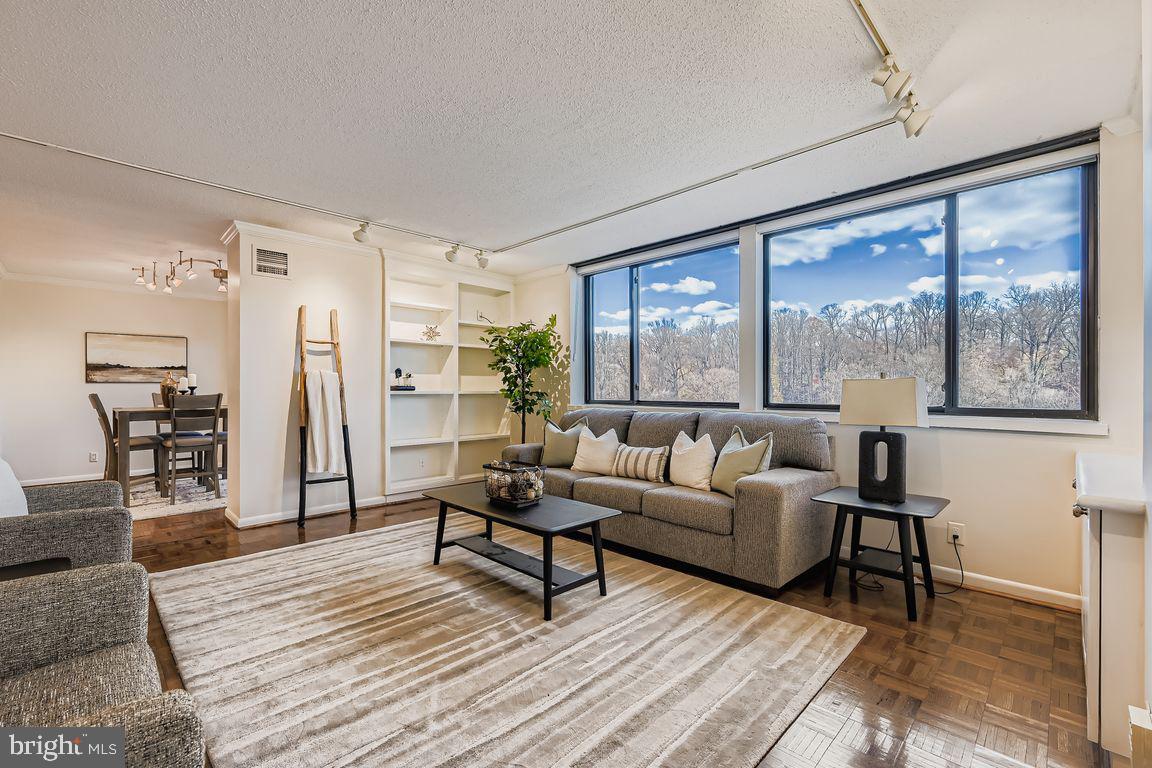 111 HAMLET HILL ROAD 1212