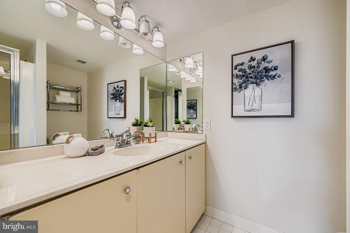 CROSS KEYS - Residential