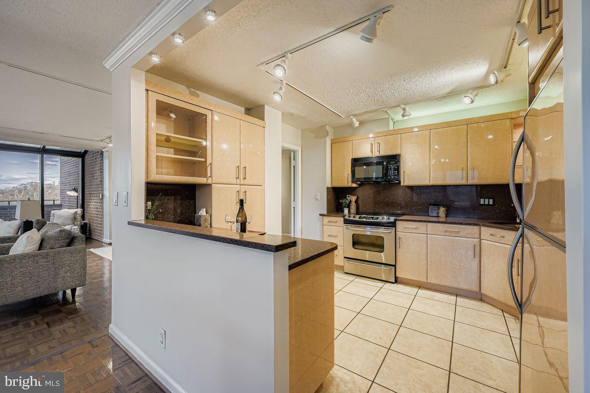 CROSS KEYS - Residential