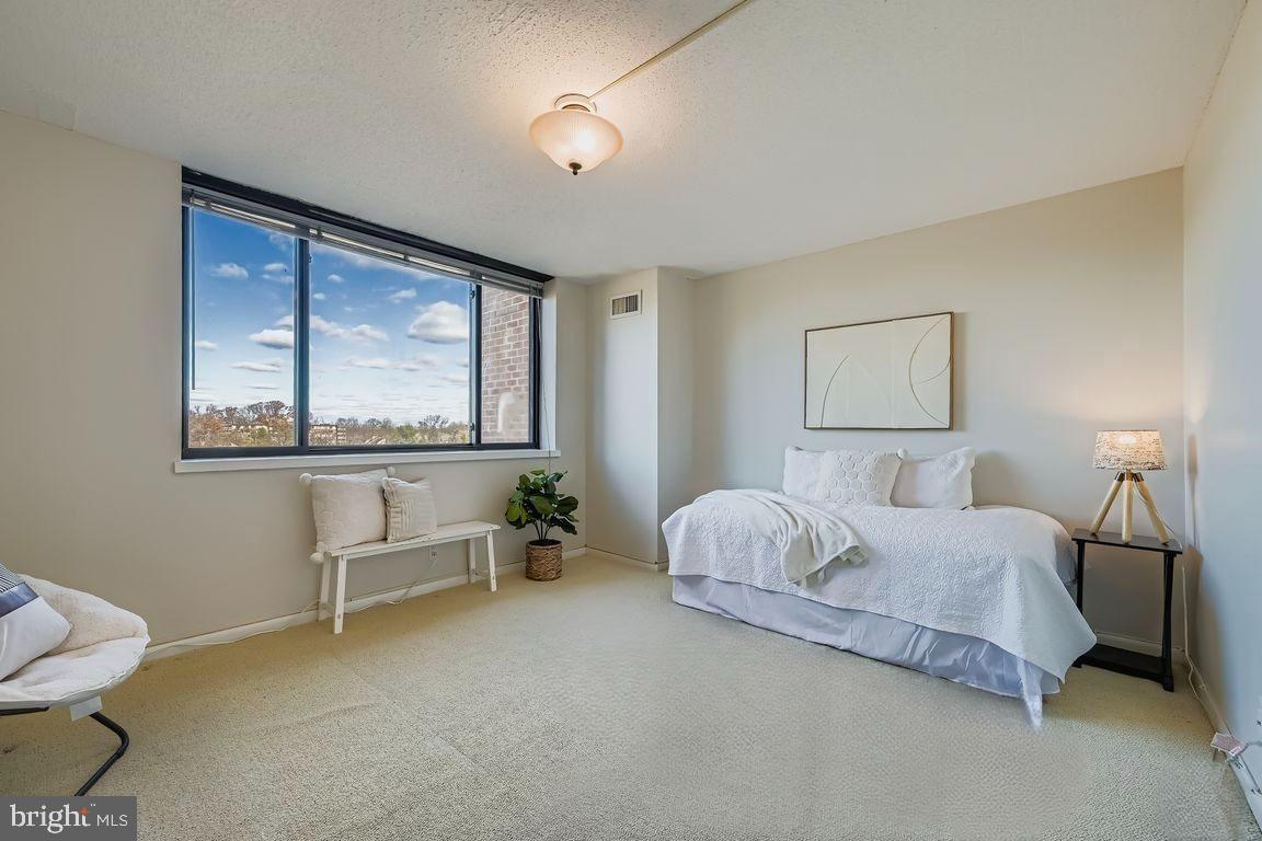 CROSS KEYS - Residential