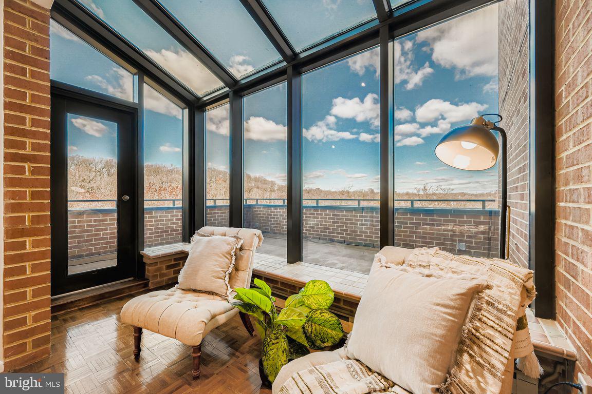 CROSS KEYS - Residential