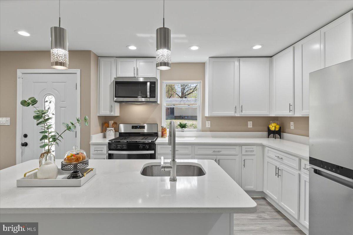 PEPPER MILL VILLAGE - Residential