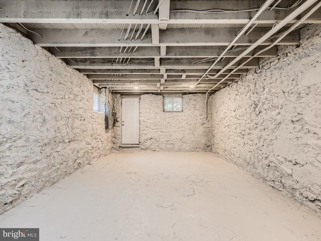 GOVANS - Residential