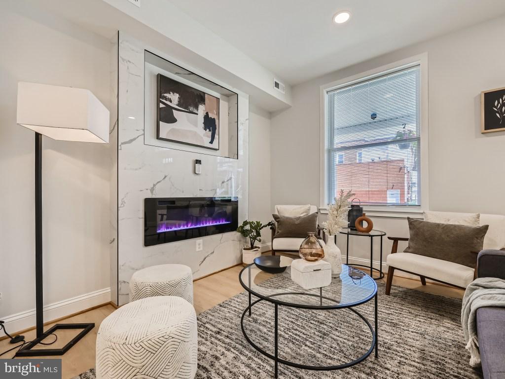 GOVANS - Residential