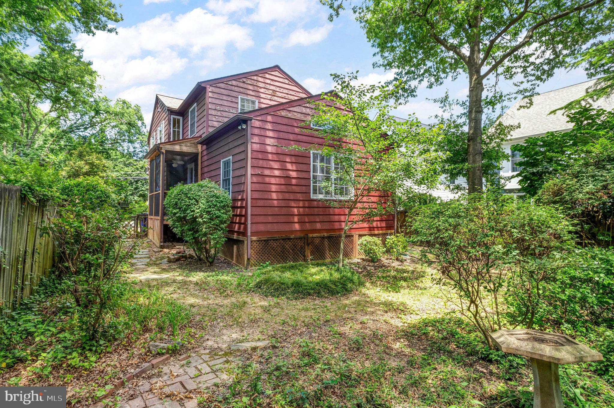 GLENCARLYN - Residential