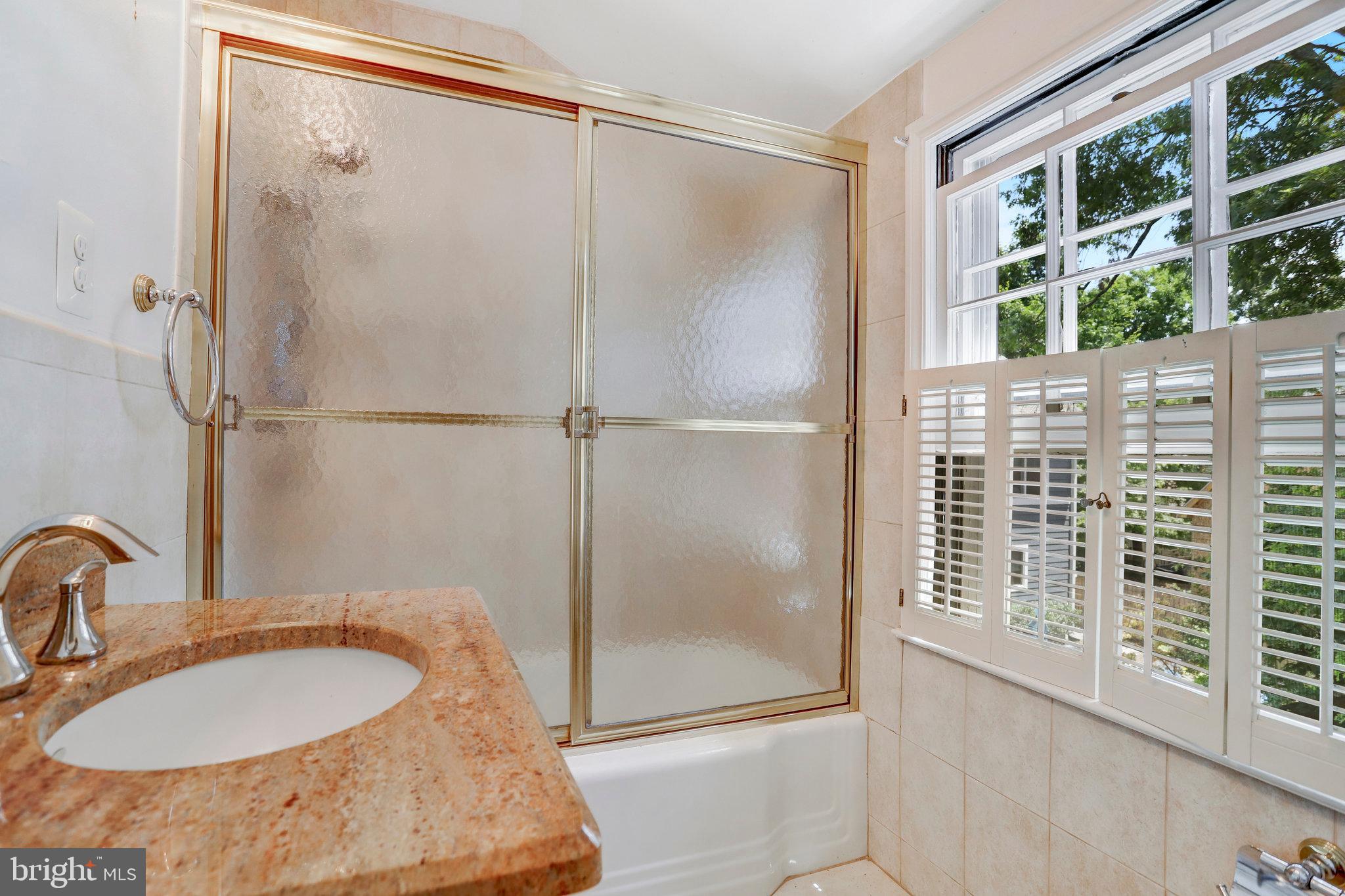 GLENCARLYN - Residential