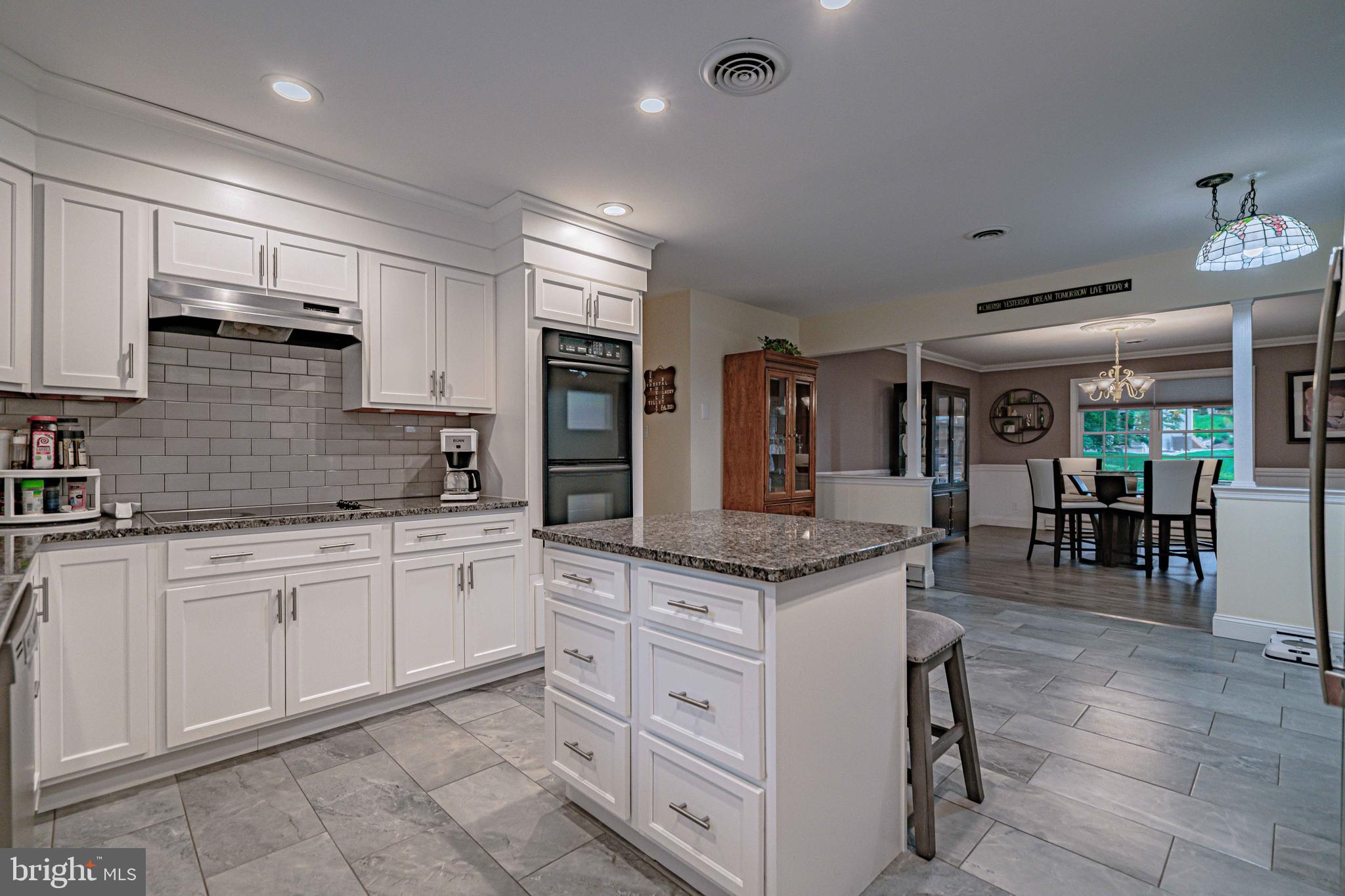 GLENVIEW ESTATES - Residential