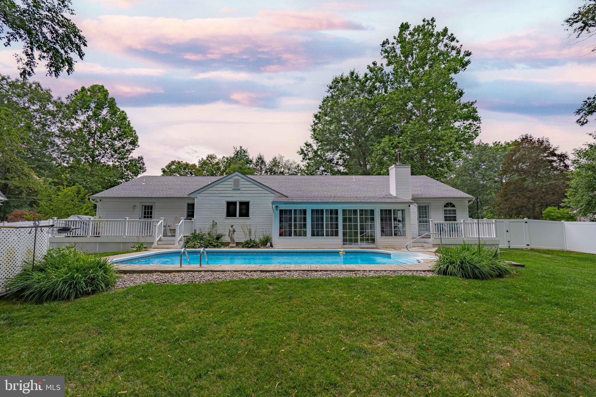 GLENVIEW ESTATES - Residential