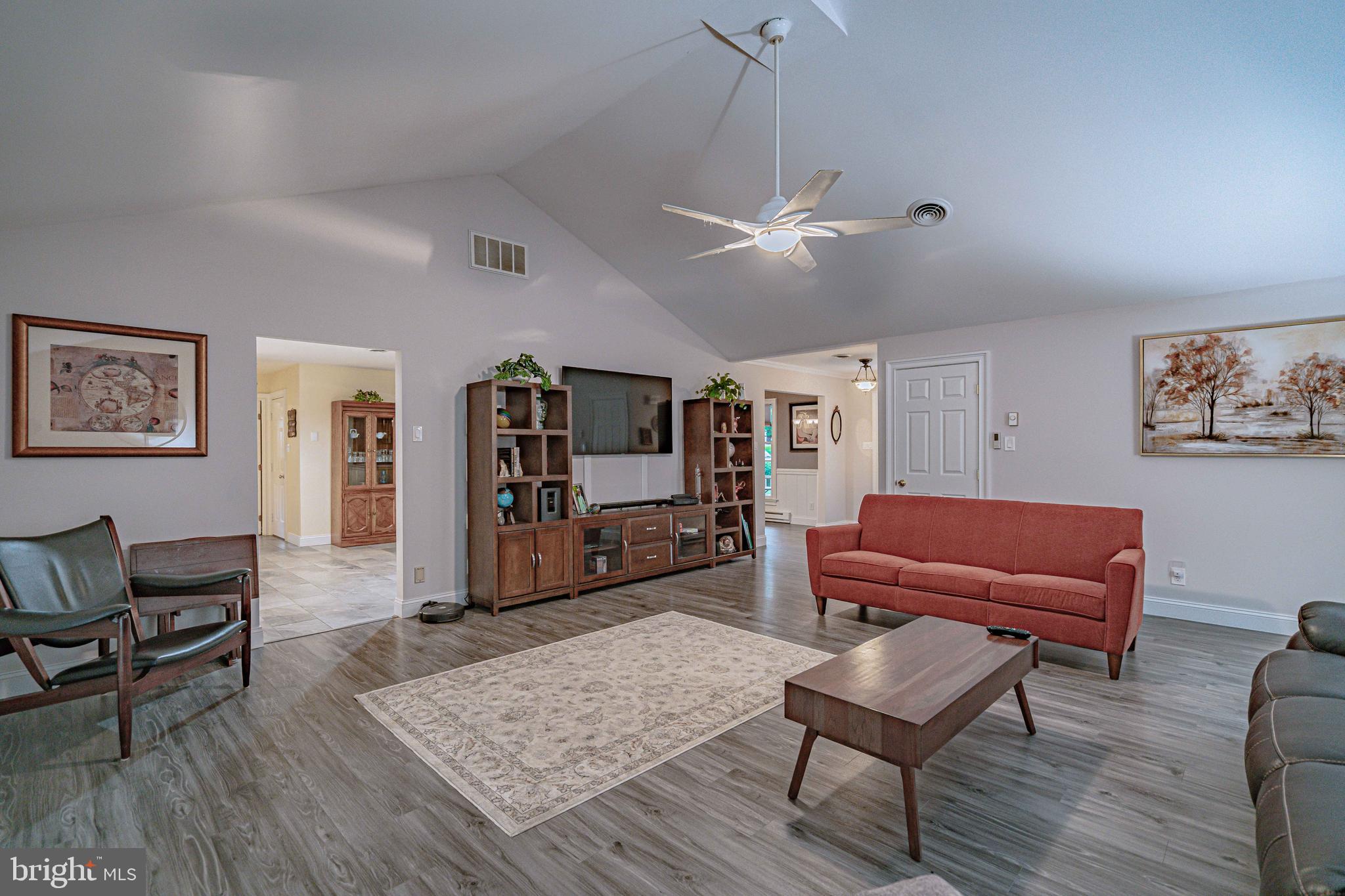 GLENVIEW ESTATES - Residential