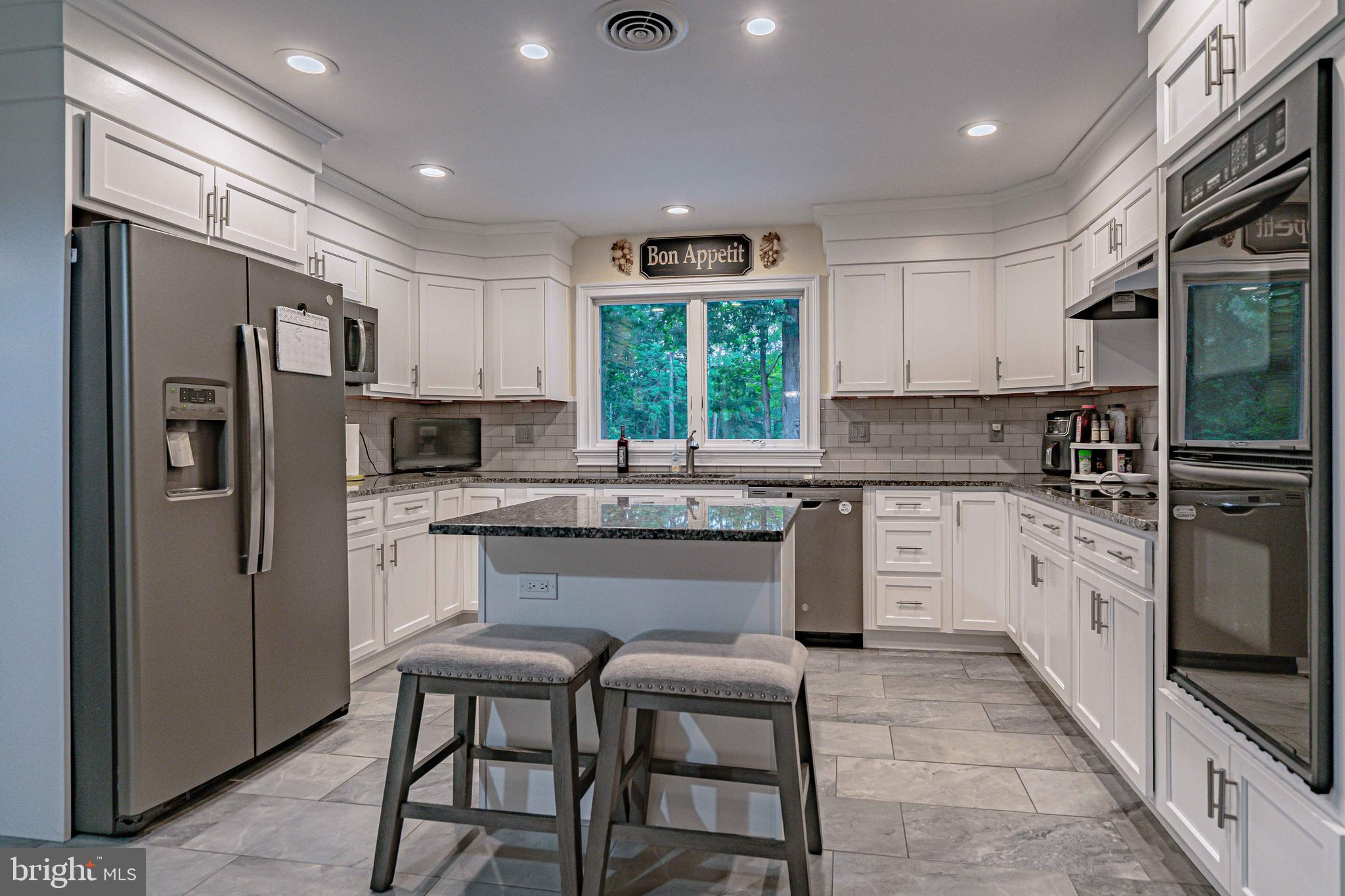 GLENVIEW ESTATES - Residential