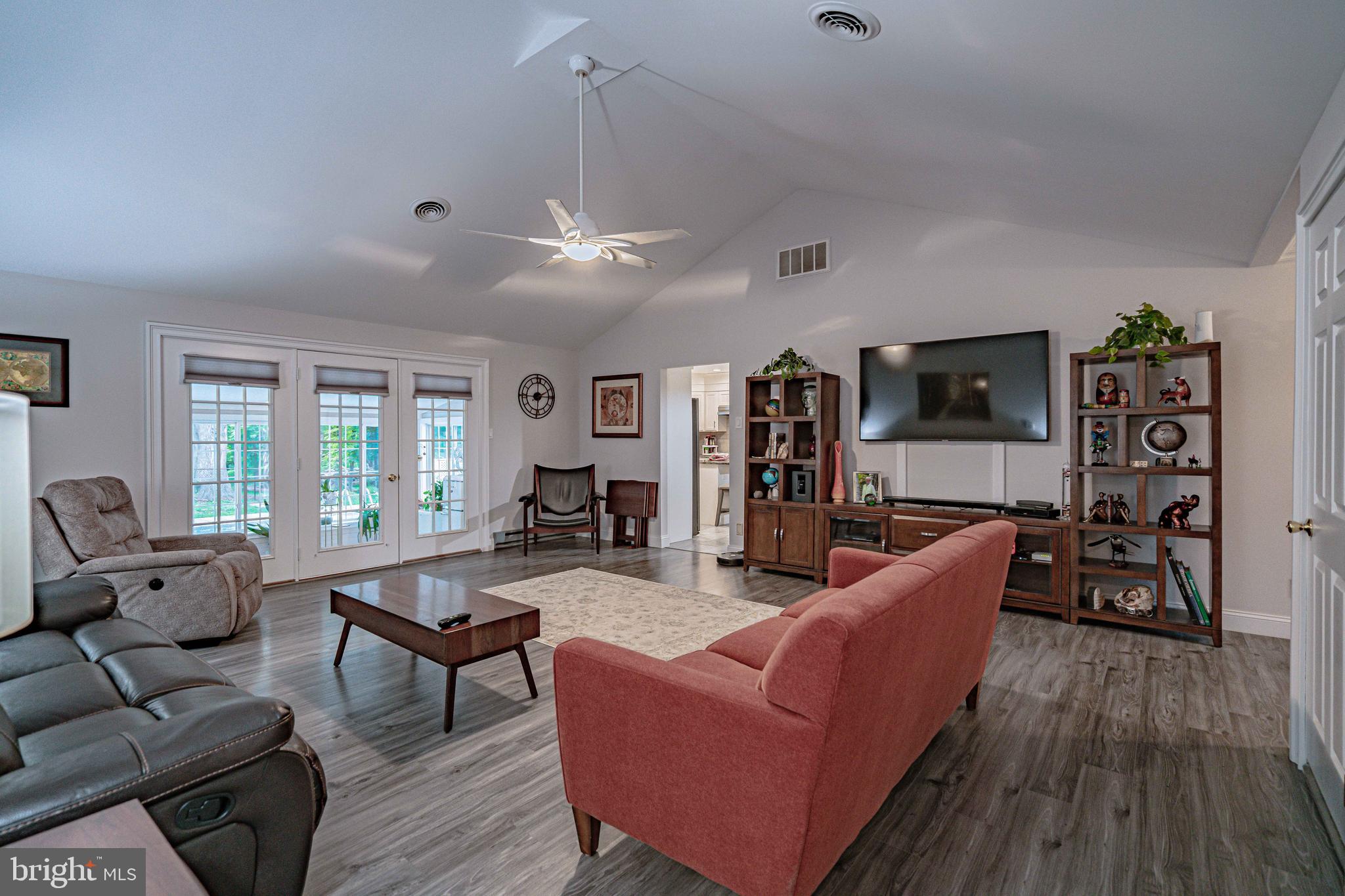 GLENVIEW ESTATES - Residential