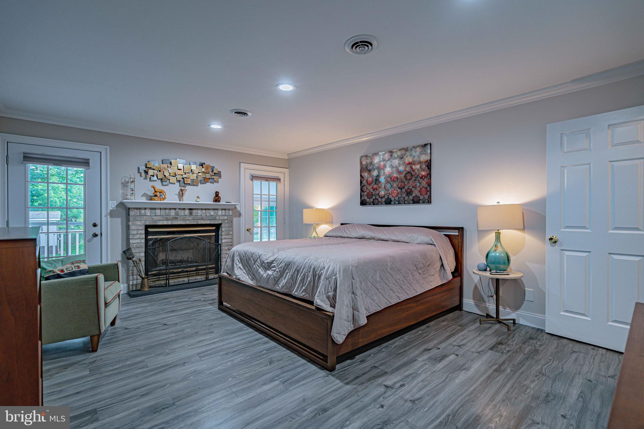 GLENVIEW ESTATES - Residential