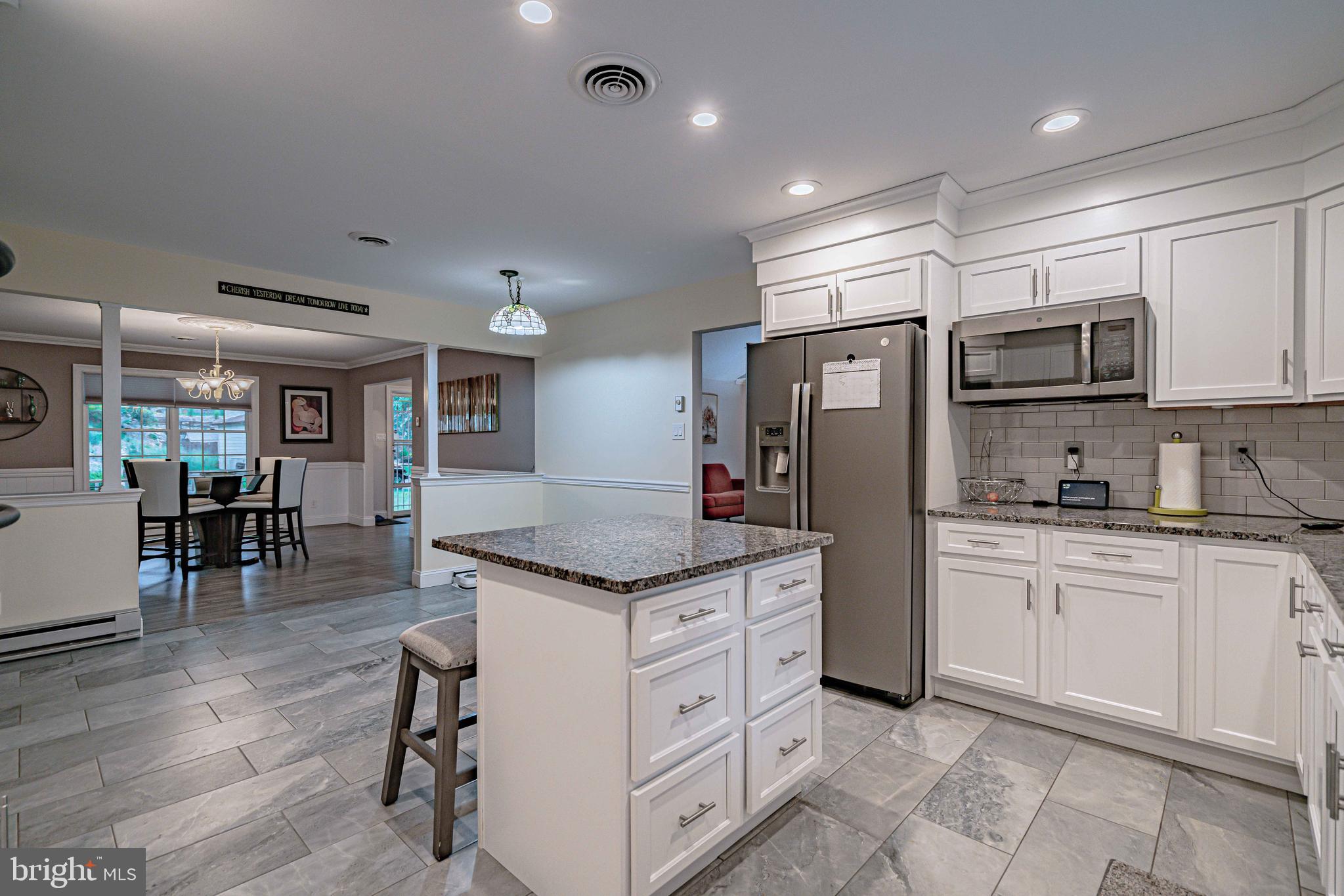 GLENVIEW ESTATES - Residential