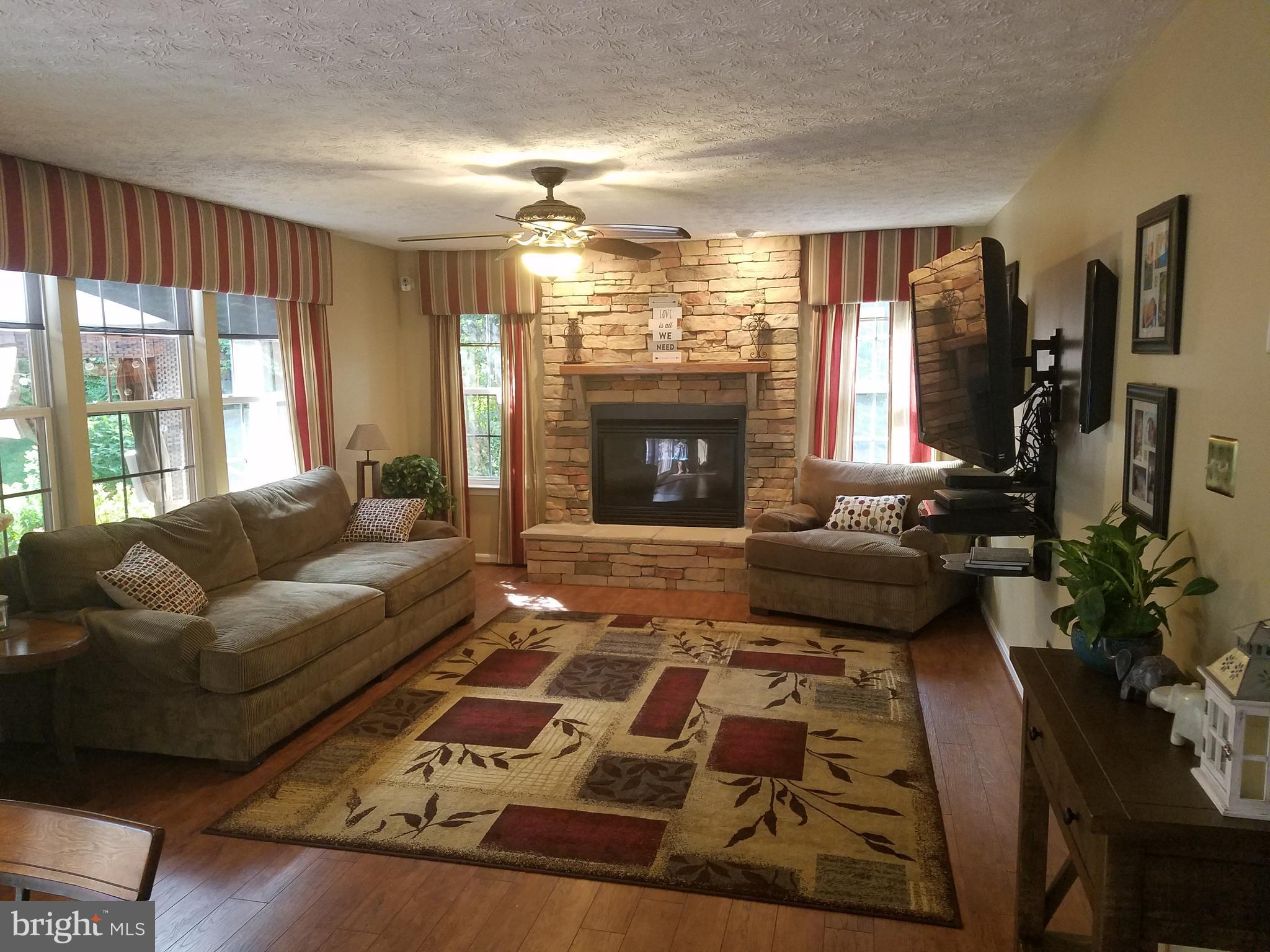 MONTGOMERYS FRIENDSHIP - Residential