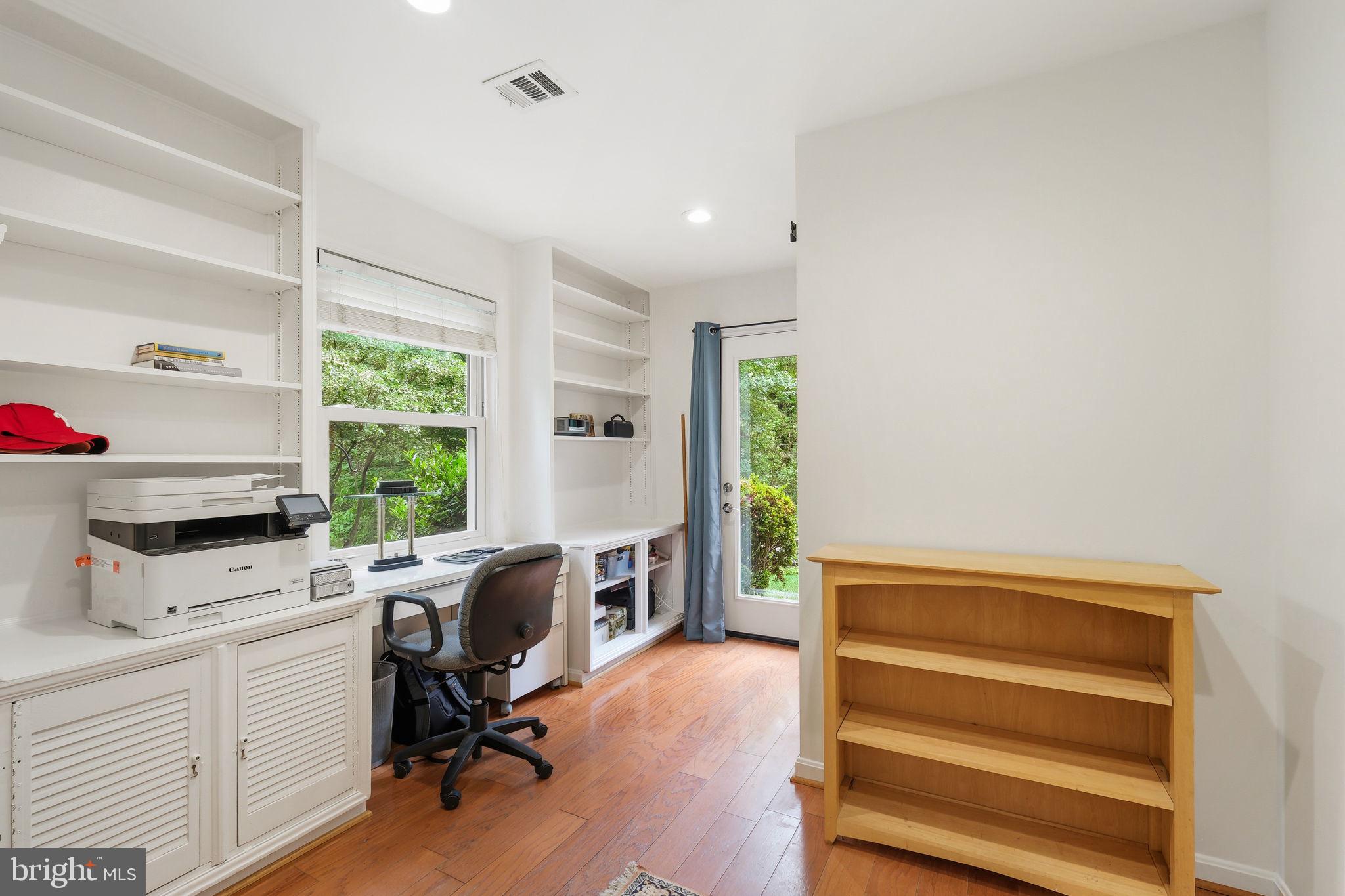 POTOMAC WOODS - Residential