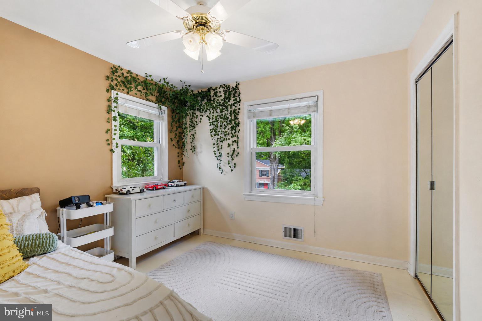 POTOMAC WOODS - Residential