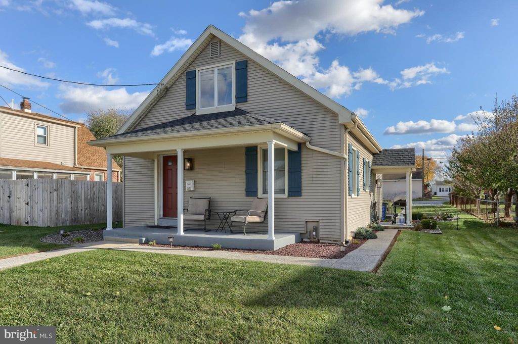 Photo of 2010 Allegheny Avenue, LEBANON, PA 17042 (MLS # PALN2023526)