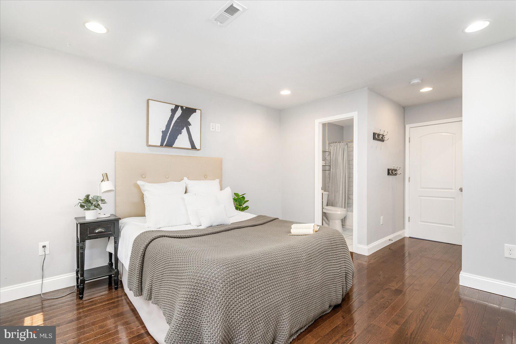 MCELDERRY PARK - Residential