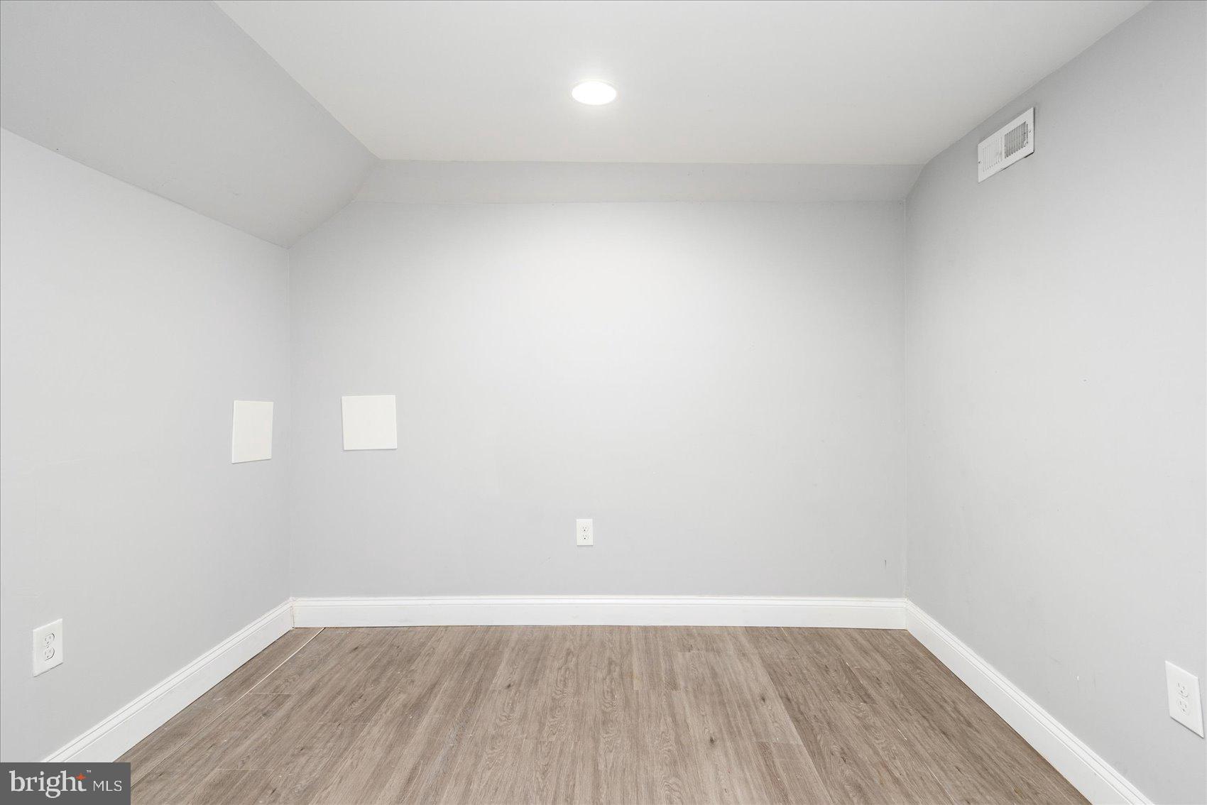 MCELDERRY PARK - Residential