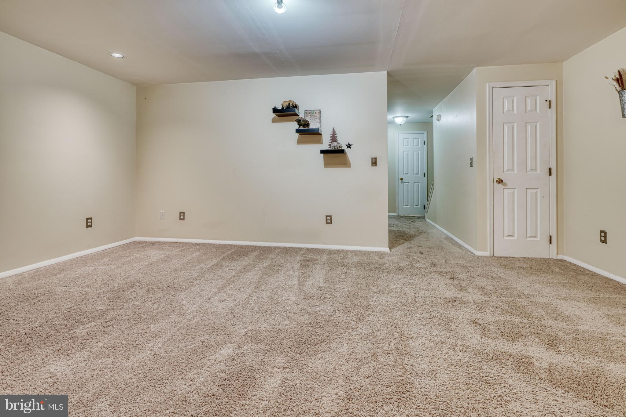 SILVER SPRING STATION - Residential