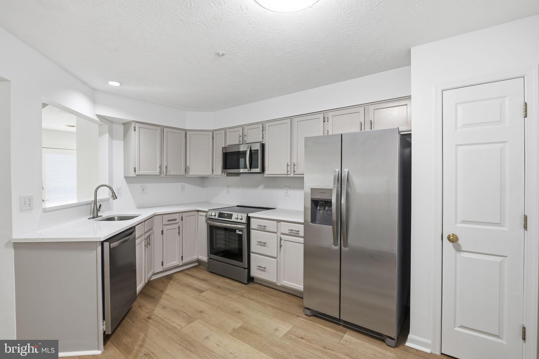 4240 MAPLE PATH CIRCLE 25