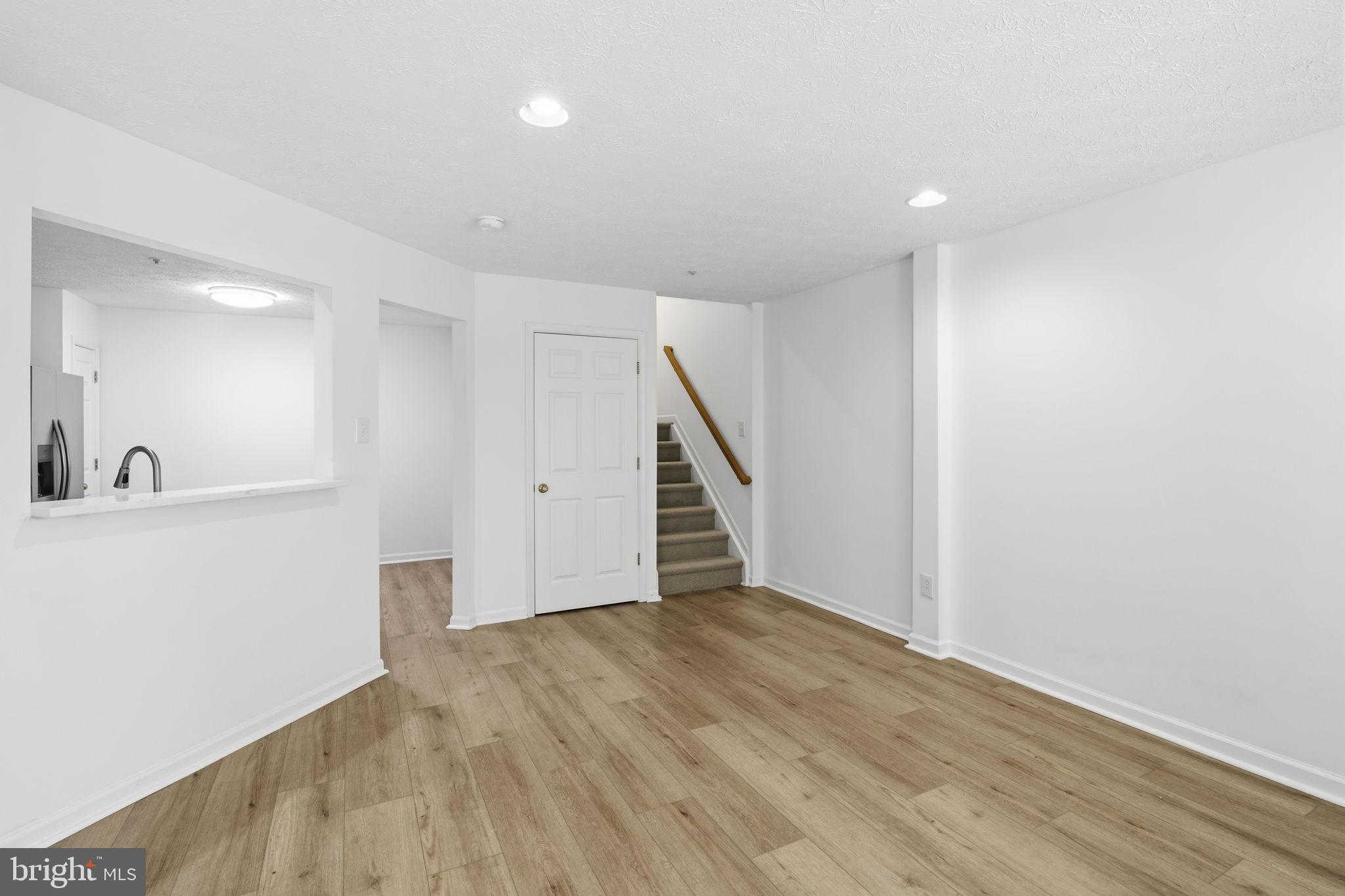 4240 MAPLE PATH CIRCLE 25