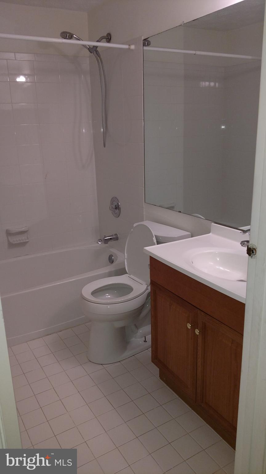 TRAILWOOD - Residential Lease