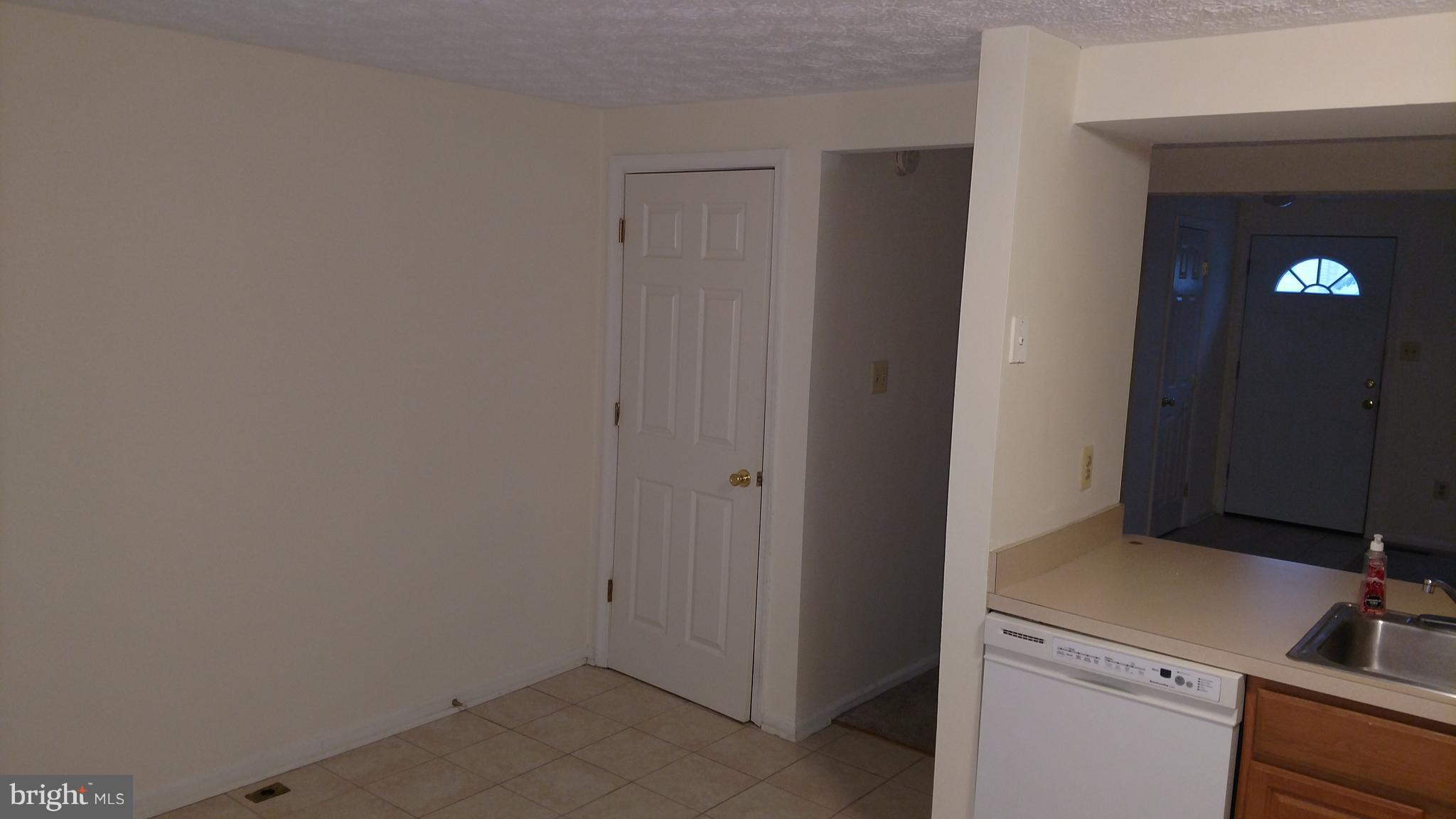 TRAILWOOD - Residential Lease