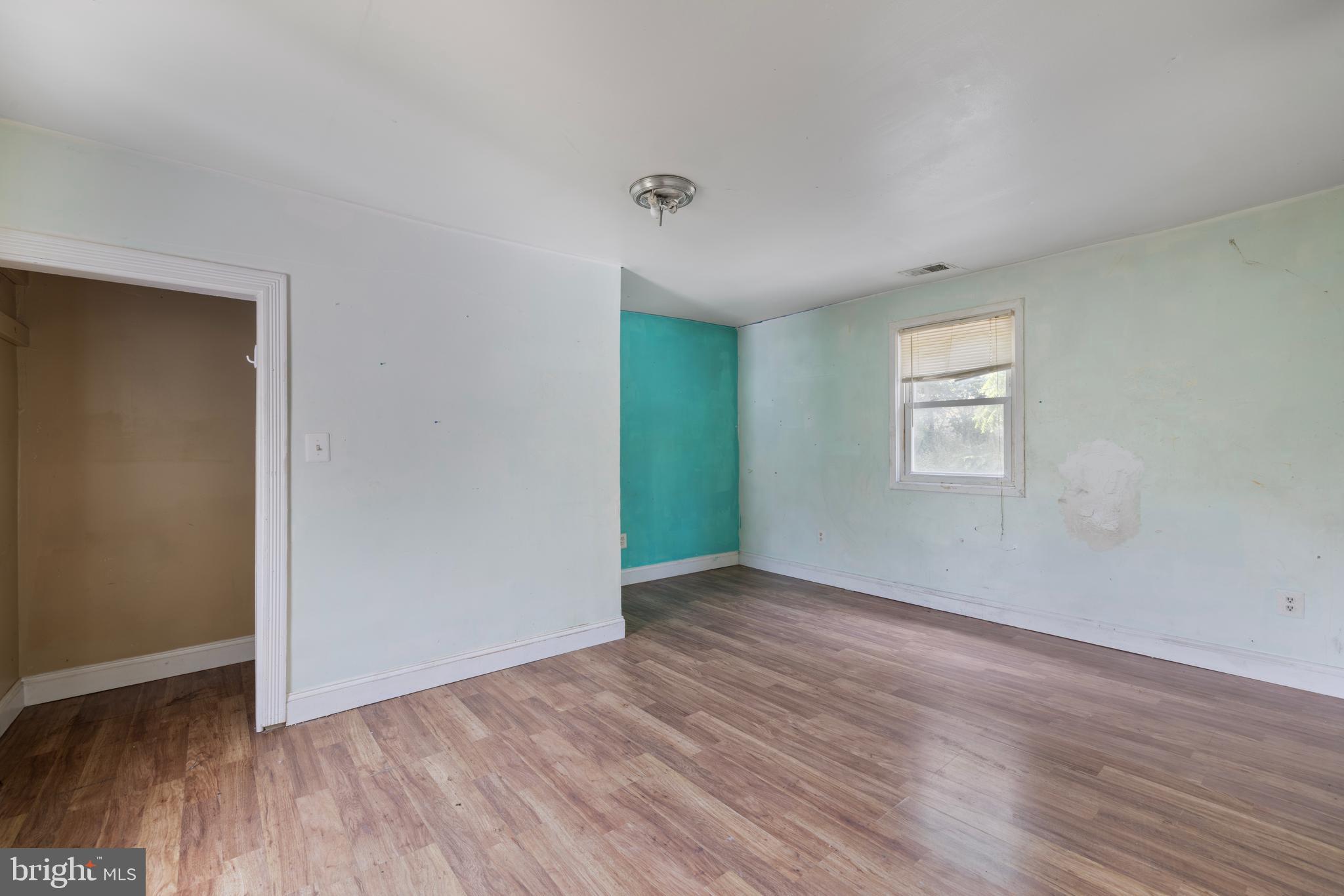 WATERSVILLE - Residential