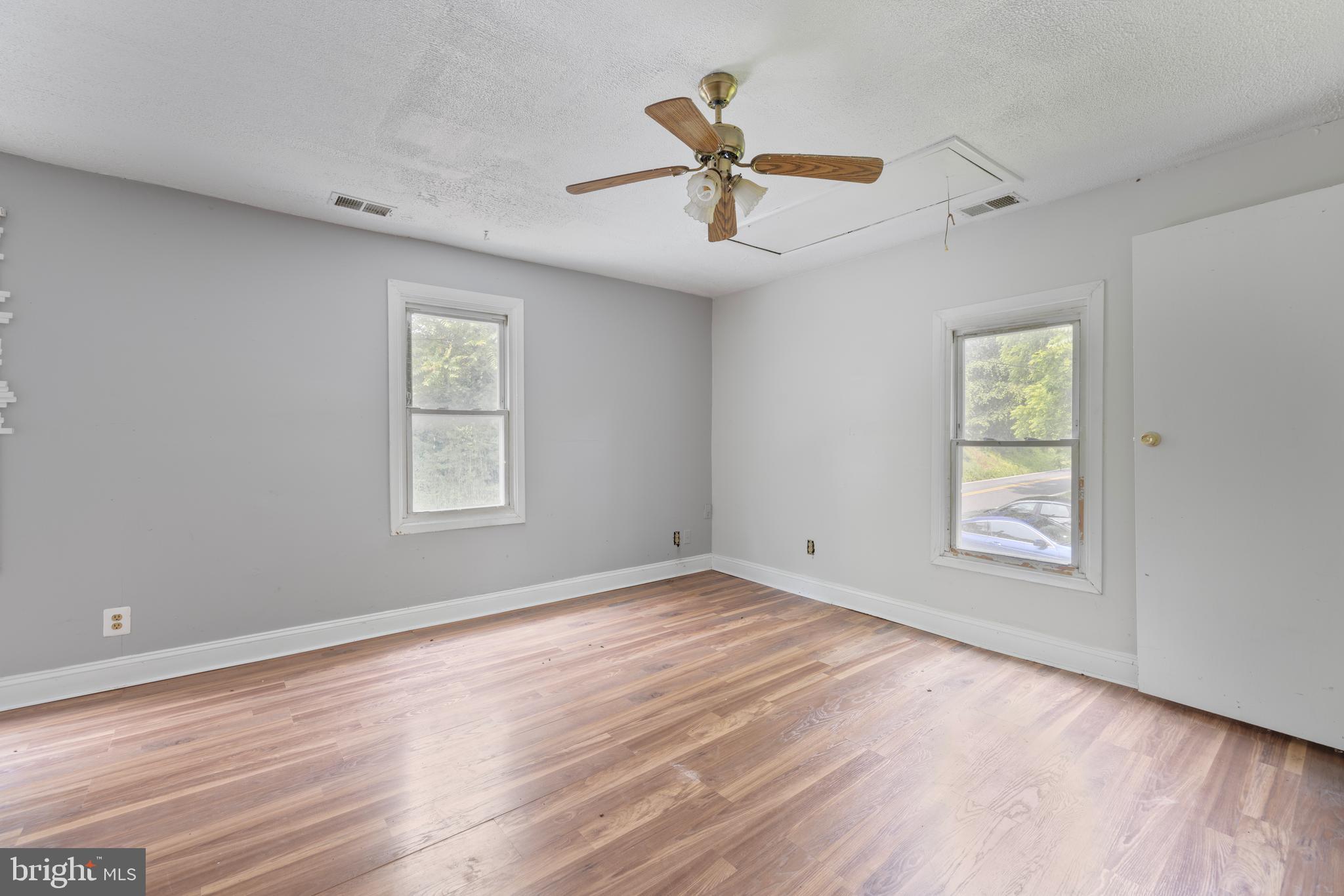 WATERSVILLE - Residential