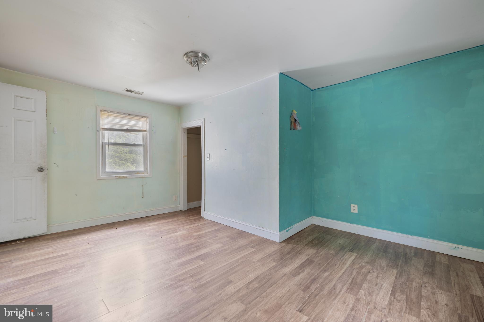 WATERSVILLE - Residential