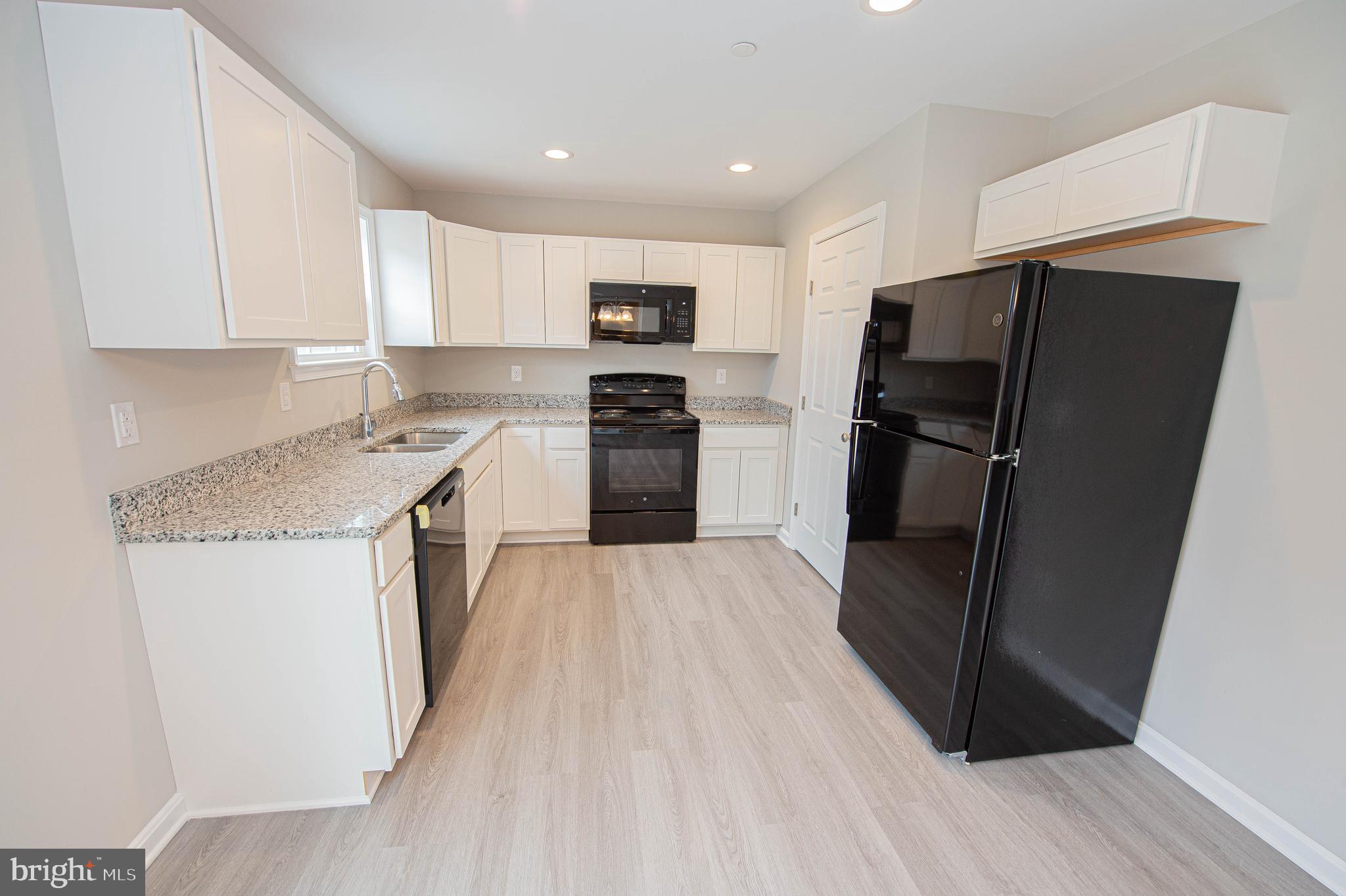 BUTLER'S VILLAGE - Residential Lease