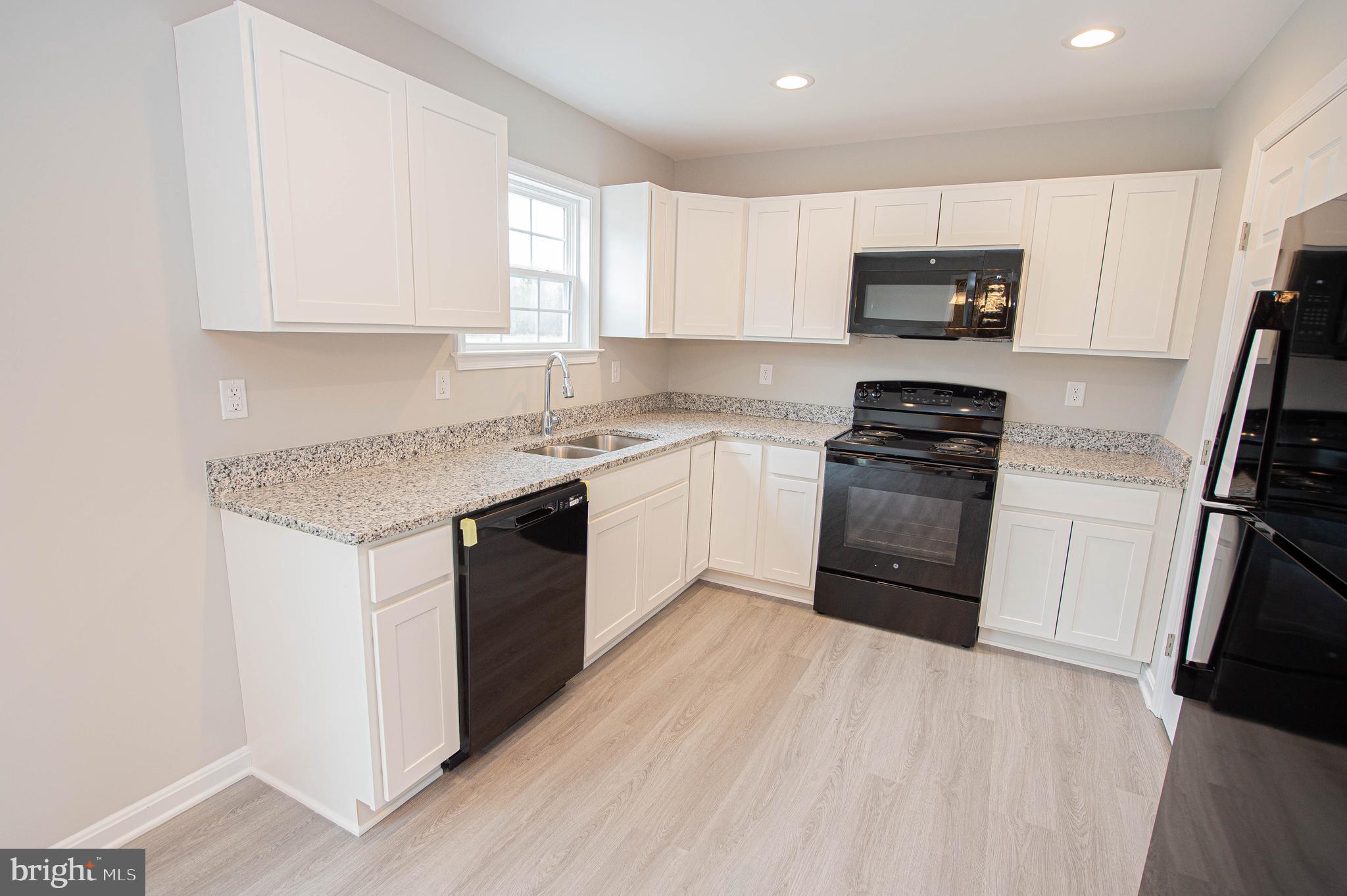 BUTLER'S VILLAGE - Residential Lease