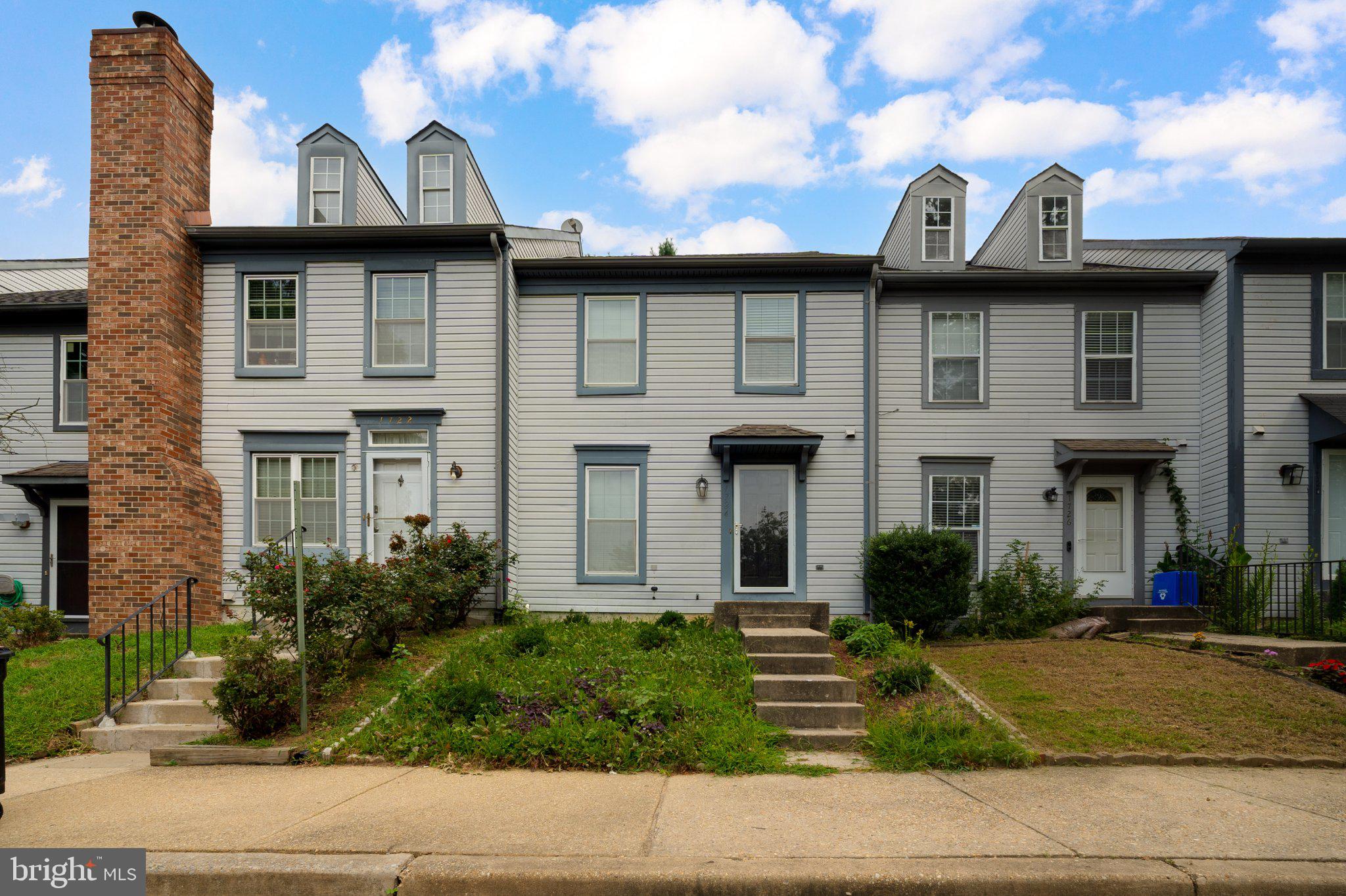 1724 FEATHERWOOD