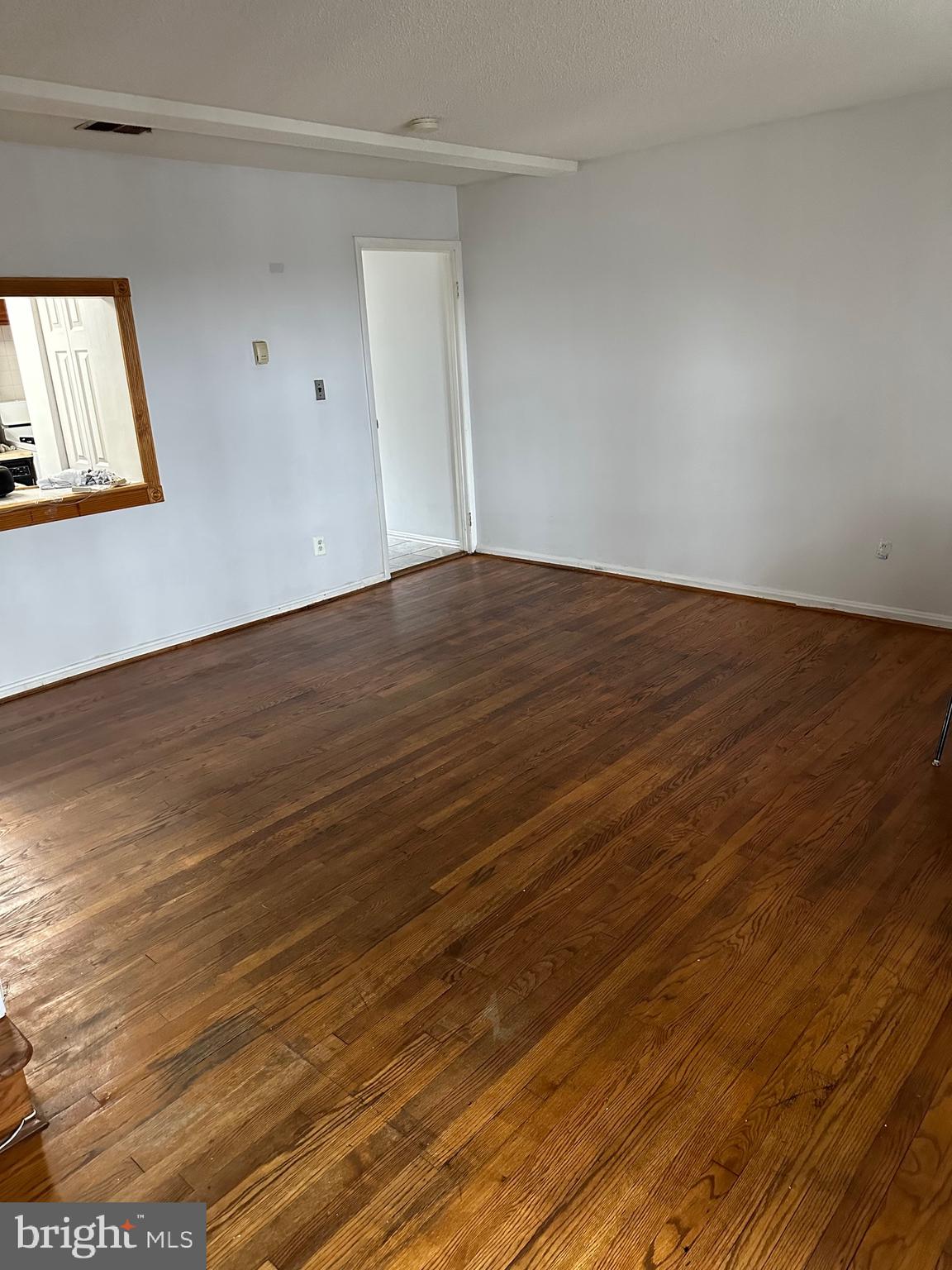 WARWICK VILLAGE - Residential