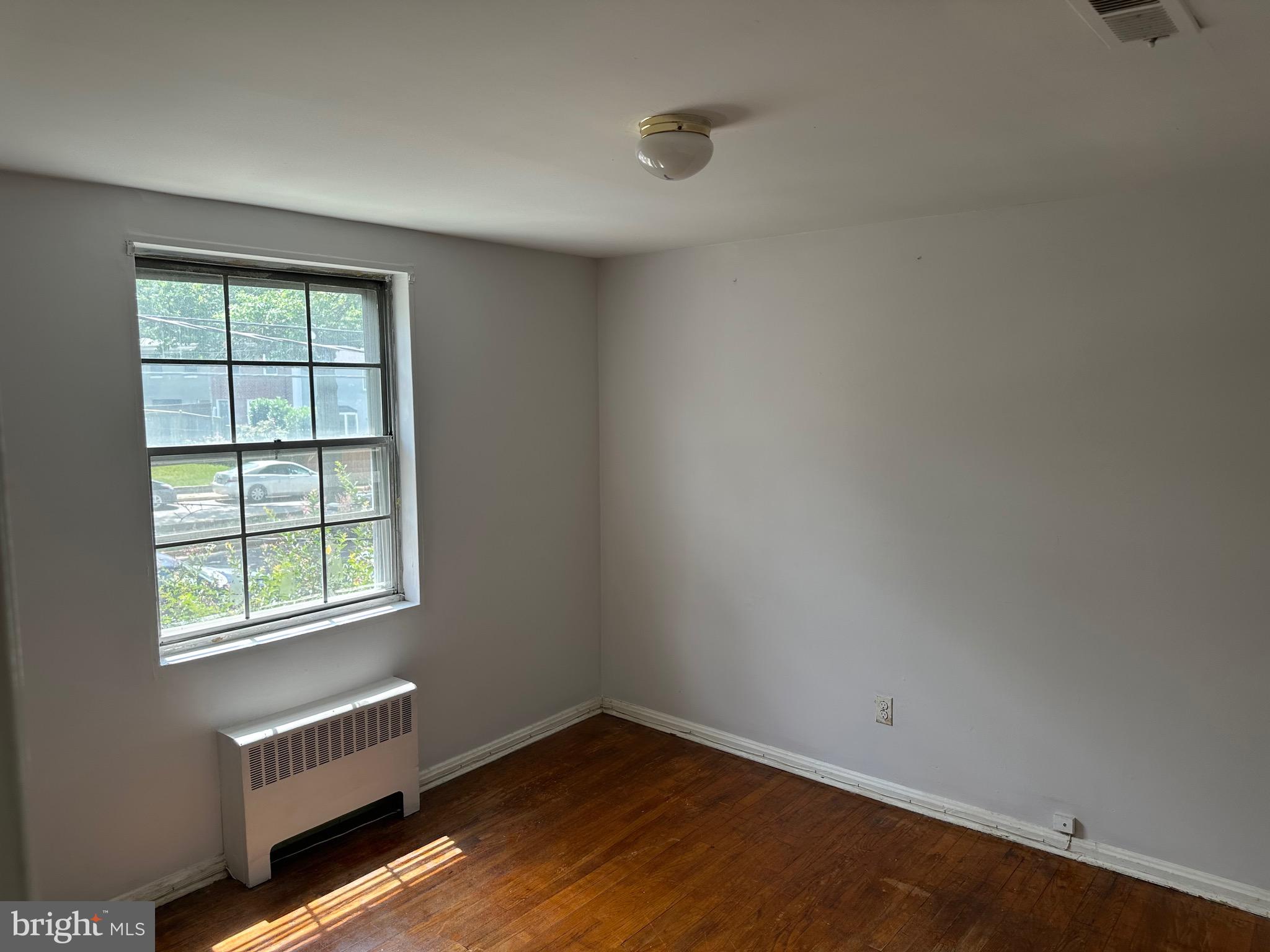 WARWICK VILLAGE - Residential