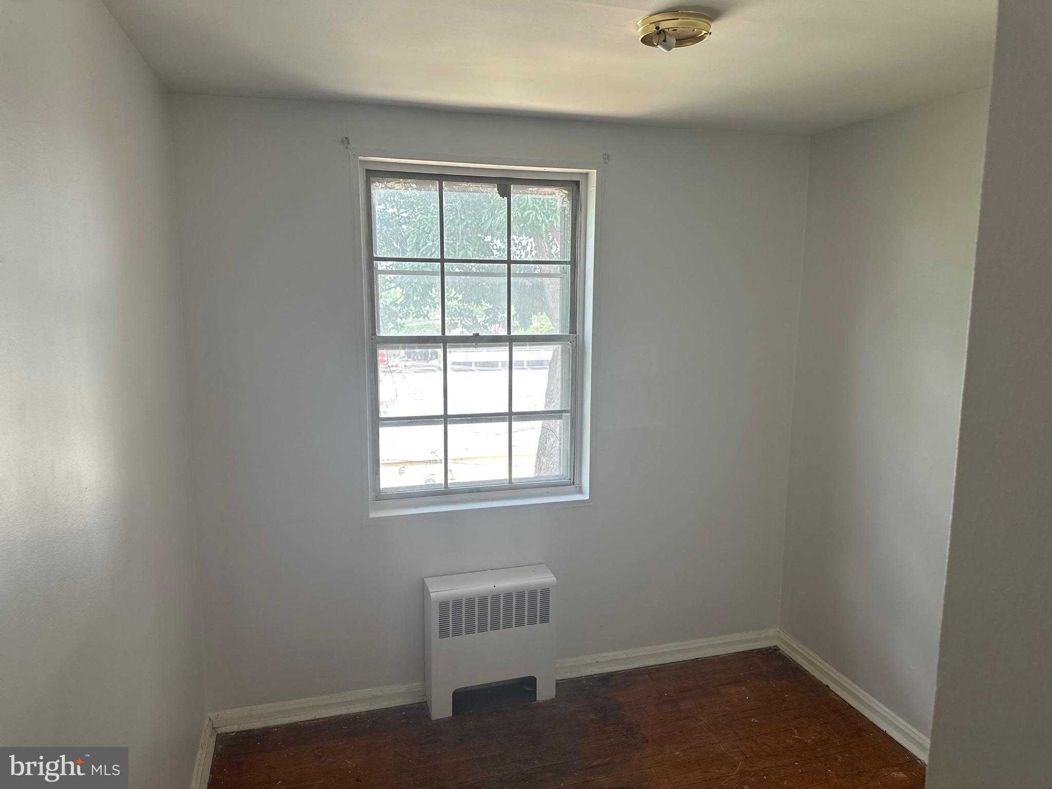 WARWICK VILLAGE - Residential