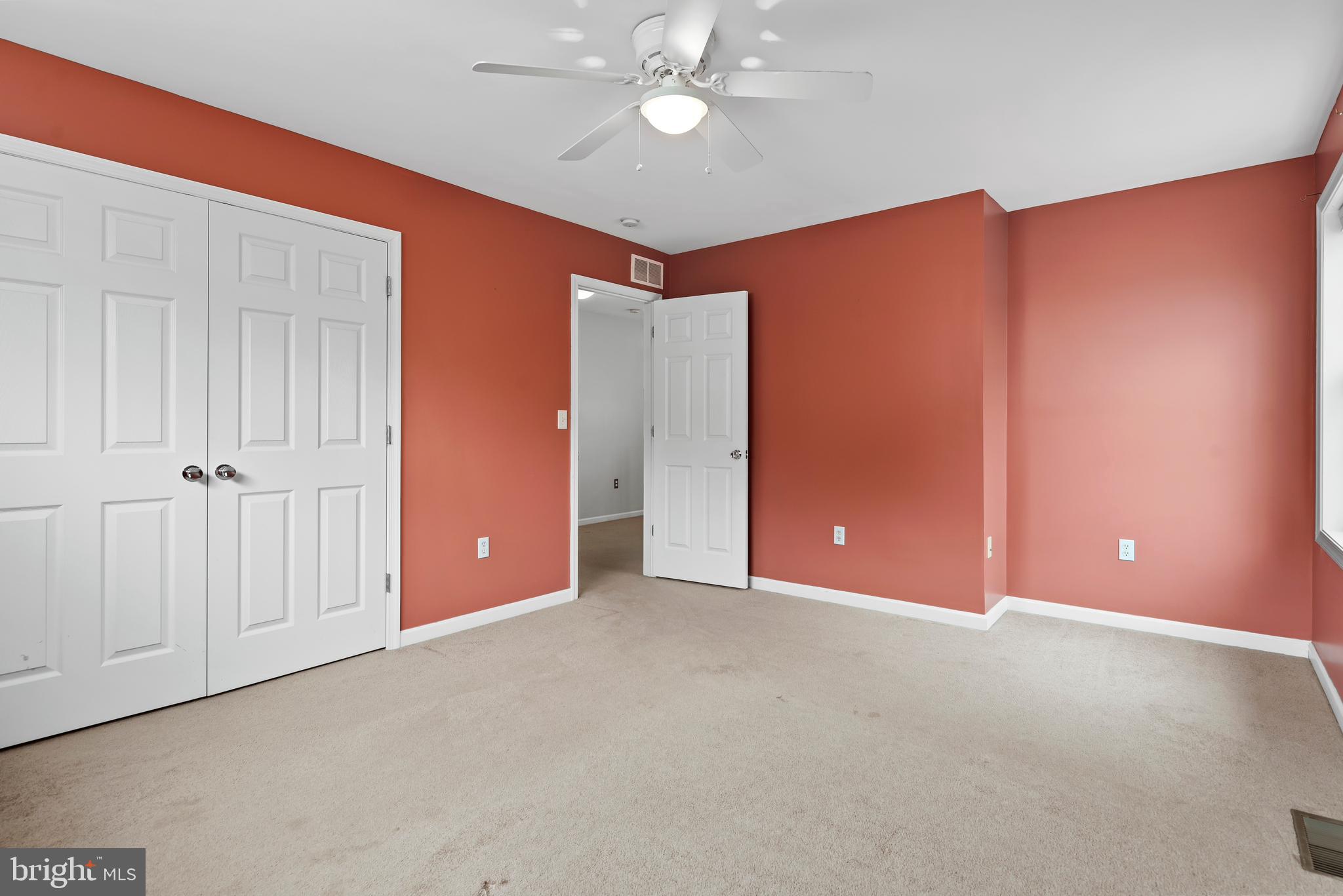 HOLLY HILLS - Residential